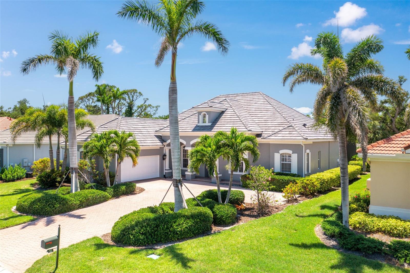 52 GRANDE FAIRWAY