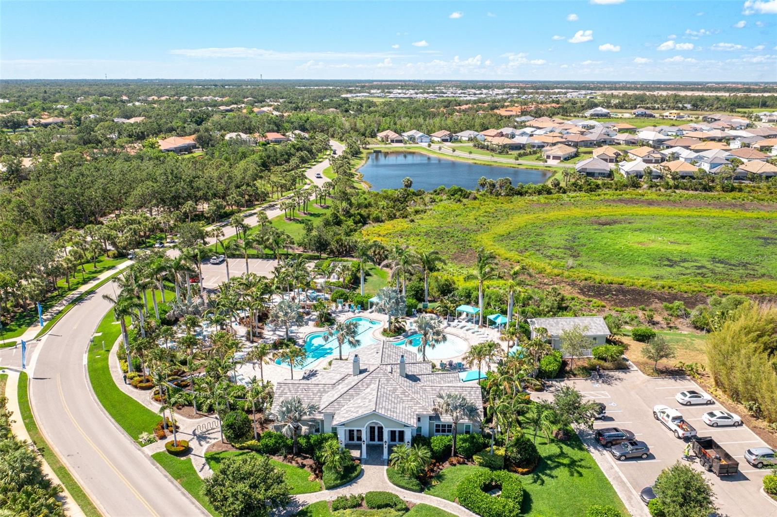 52 GRANDE FAIRWAY