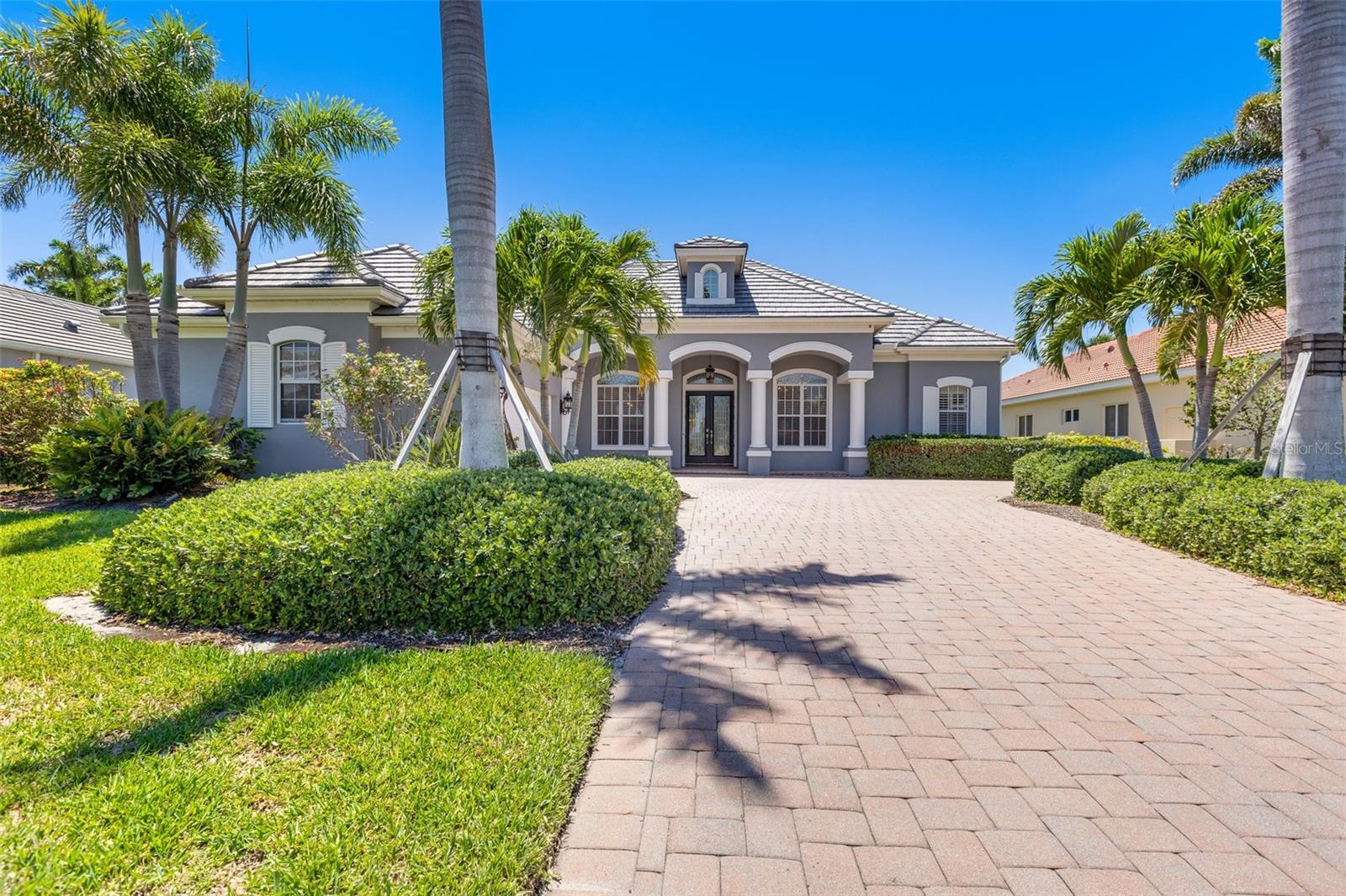 52 GRANDE FAIRWAY
