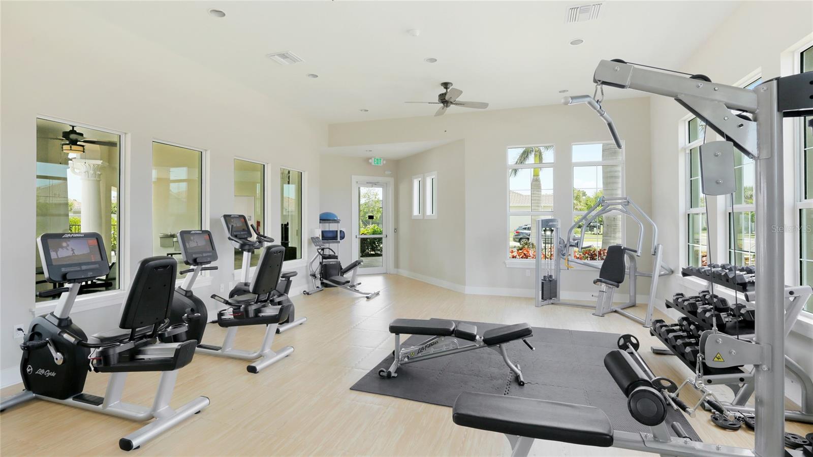 333 DAYLILY BLVD
