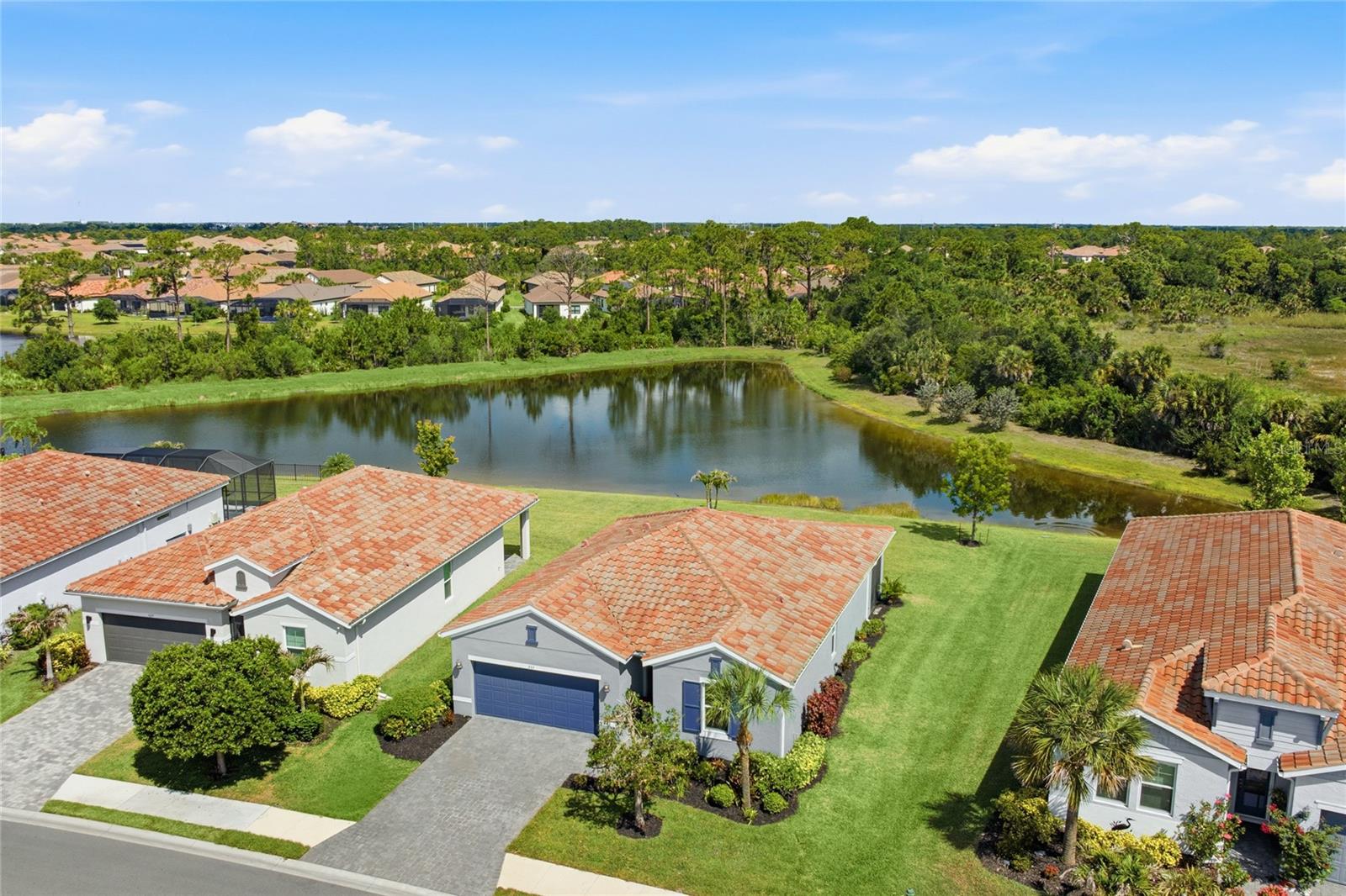 333 DAYLILY BLVD