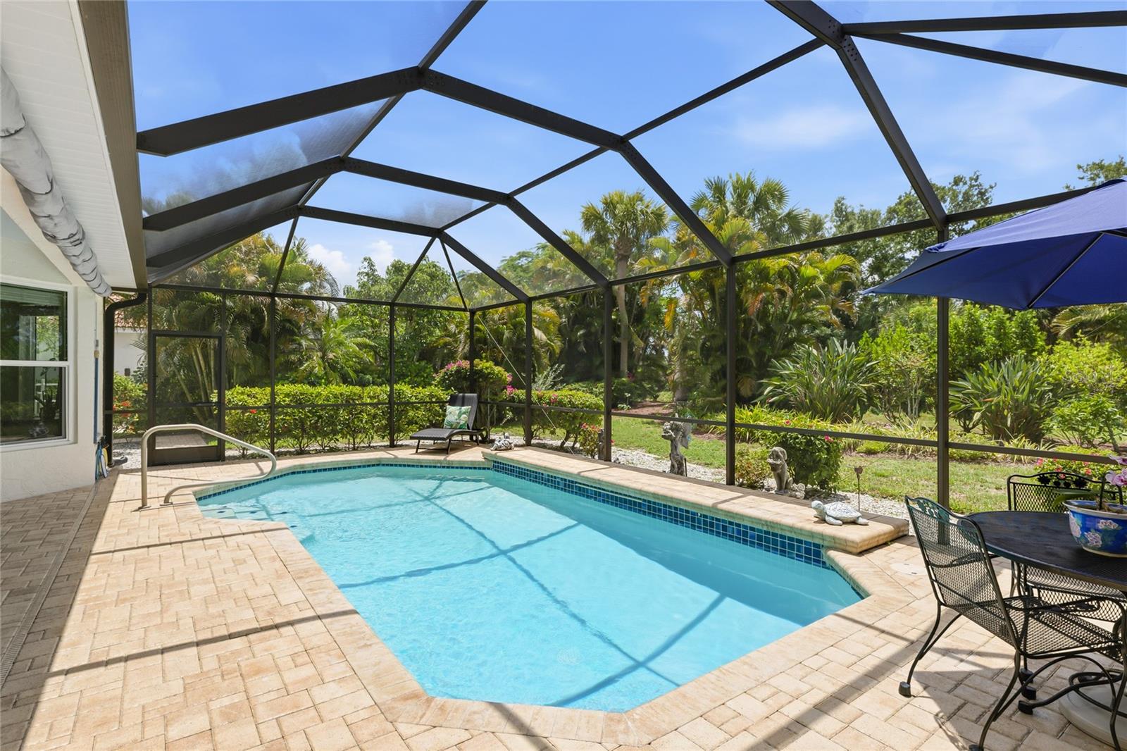 2102 CALUSA LAKES BLVD