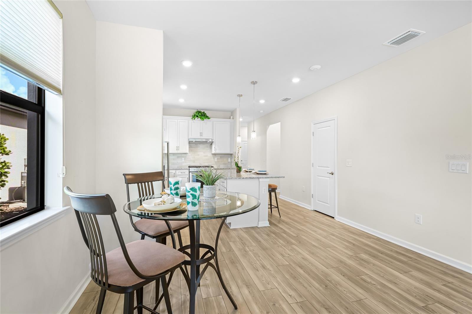 6323 CRESTED EAGLE LN