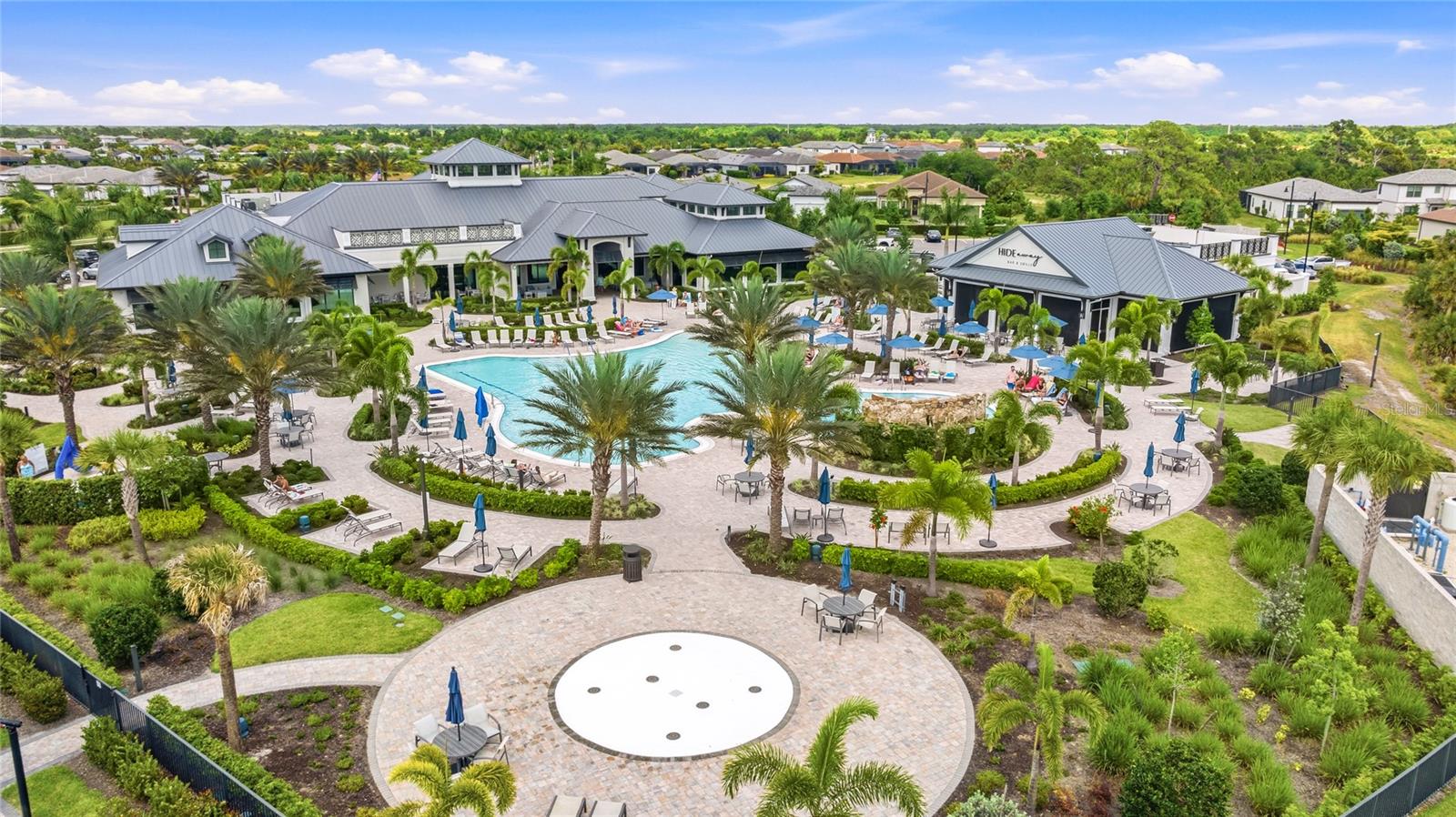 6323 CRESTED EAGLE LN