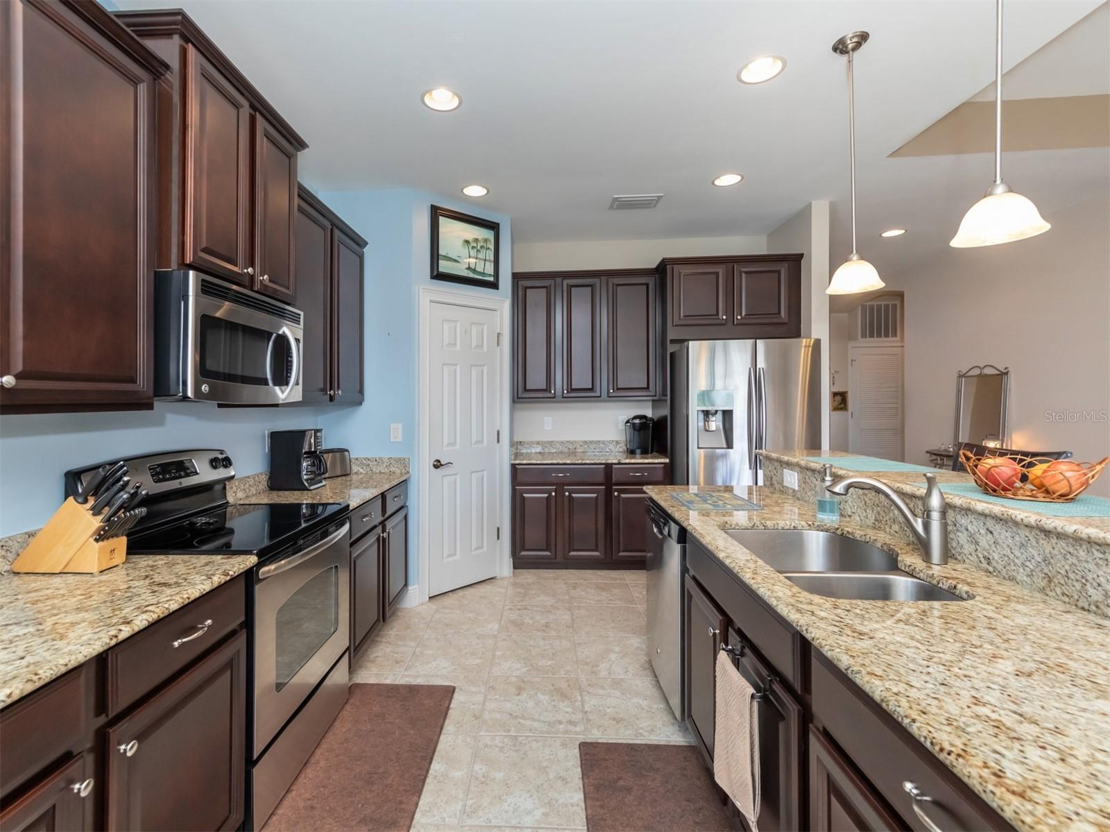 5264 CANYONLAND WAY
