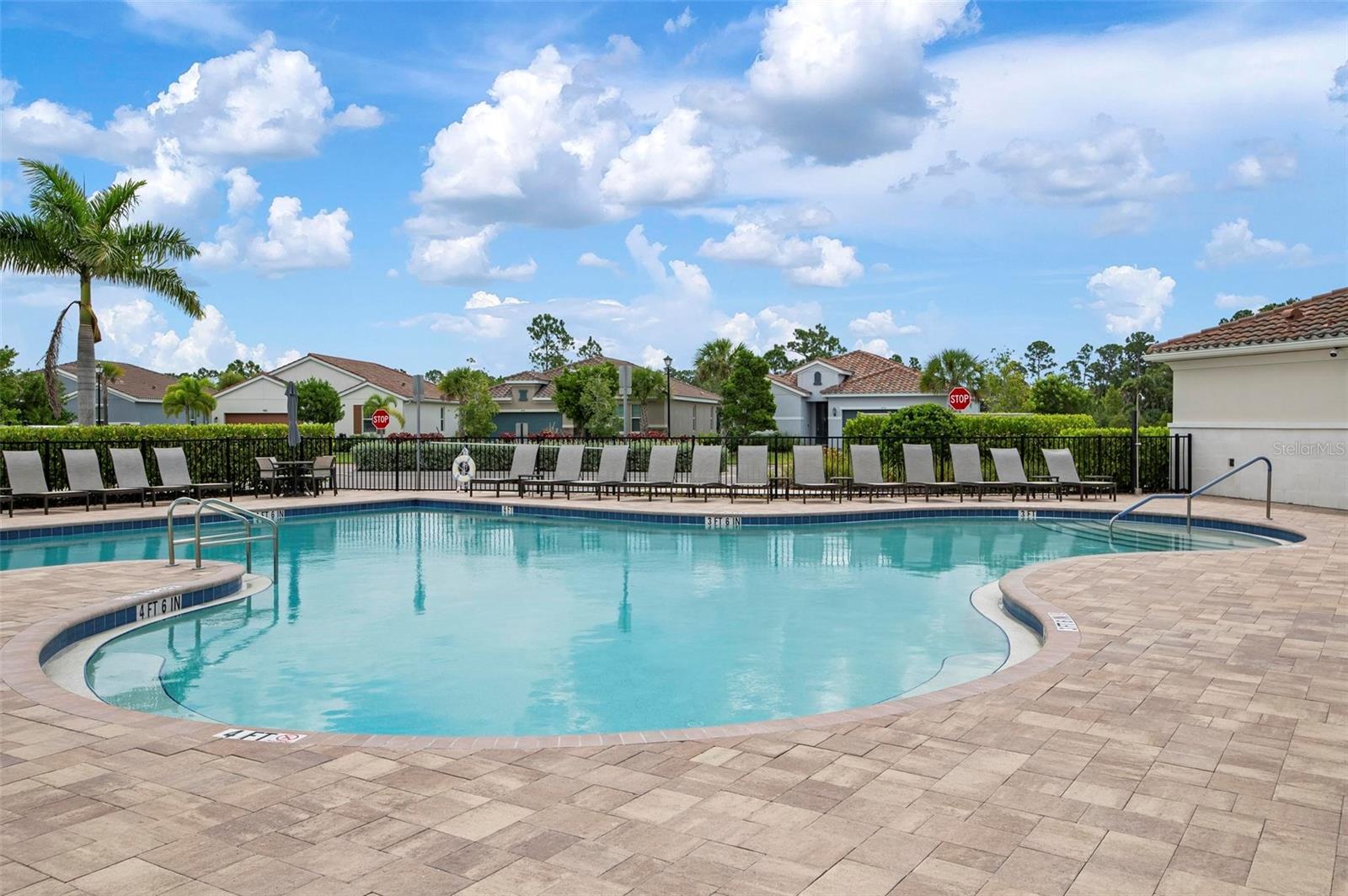333 DAYLILY BLVD