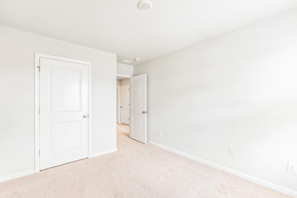 147 Cloverleaf Street