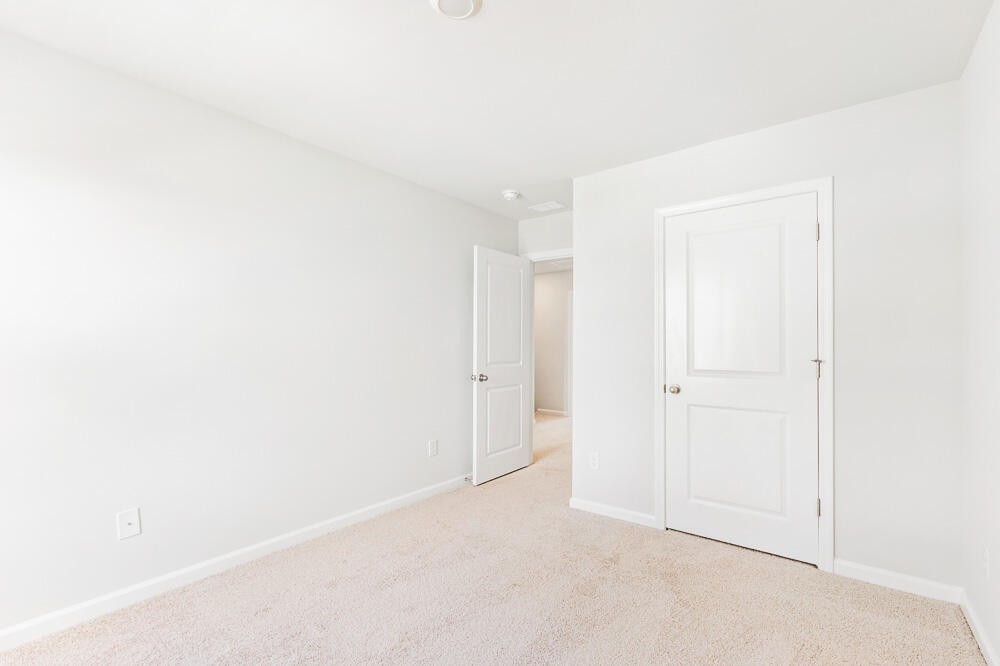 147 Cloverleaf Street