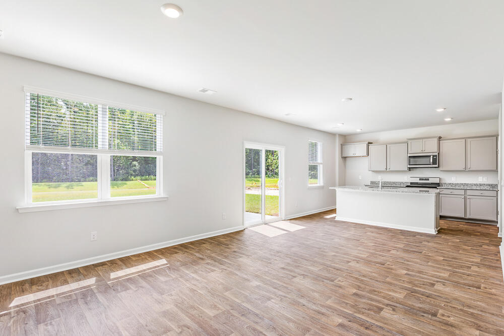 147 Cloverleaf Street