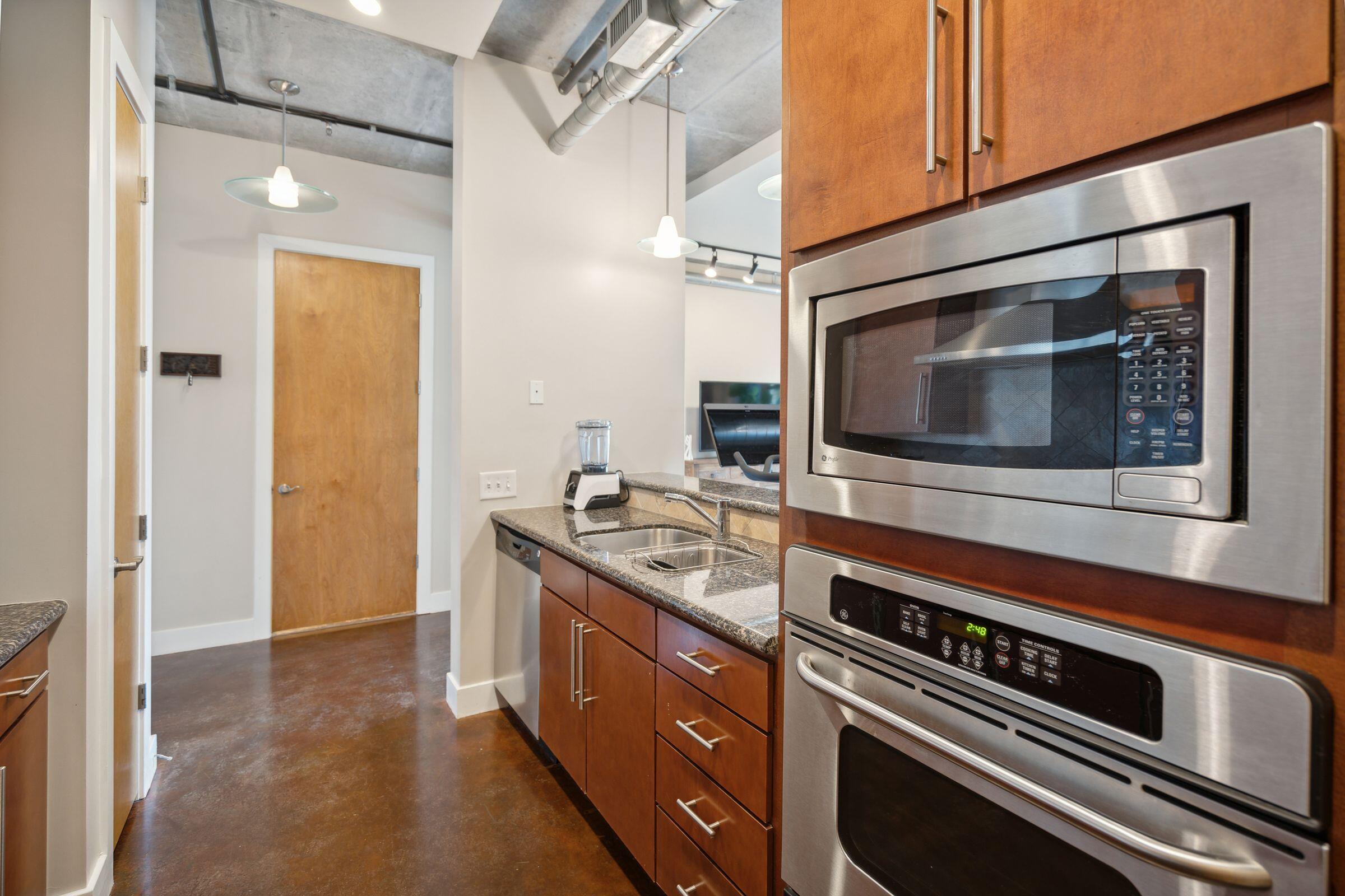 150 Bee Street # 612