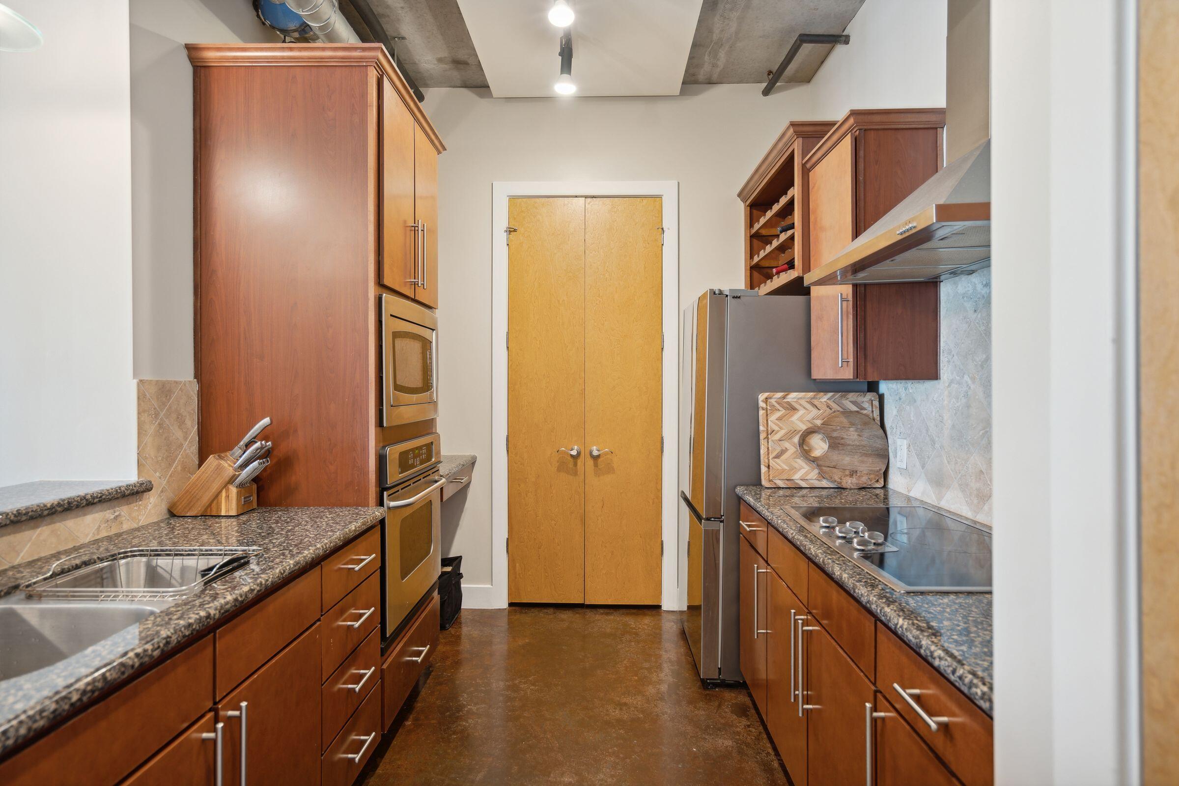 150 Bee Street # 612