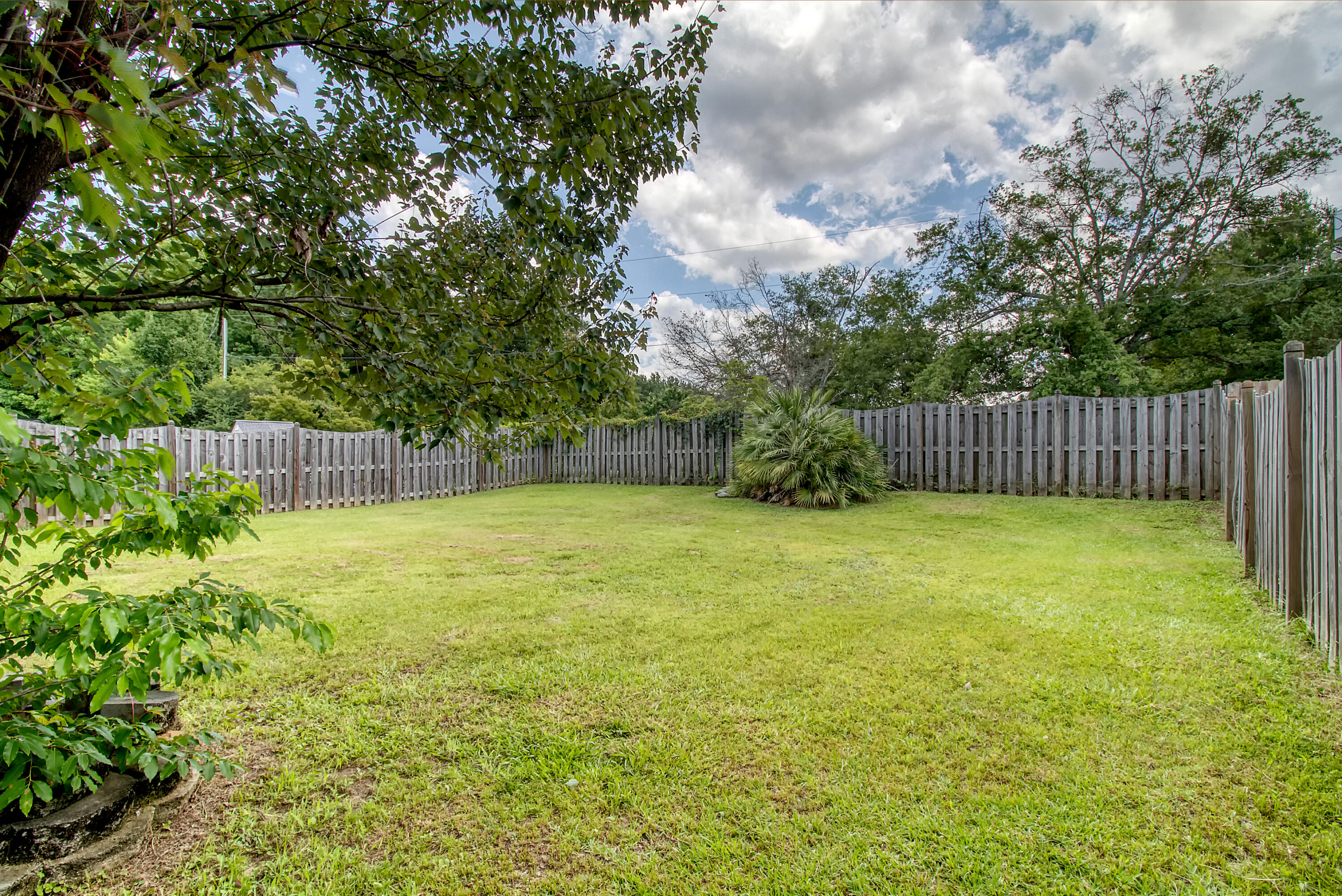 1052 Whitlow Boulevard