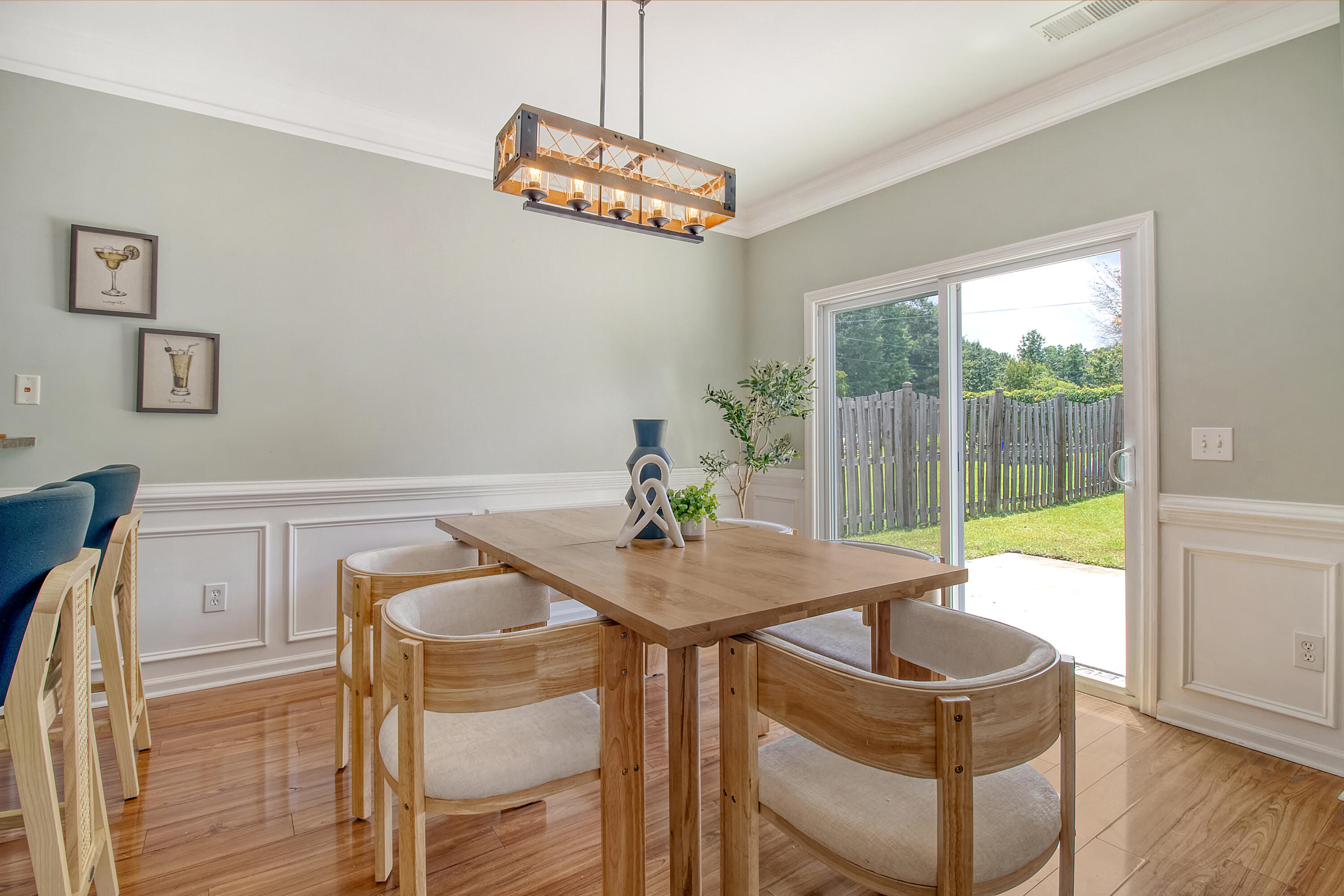 1052 Whitlow Boulevard