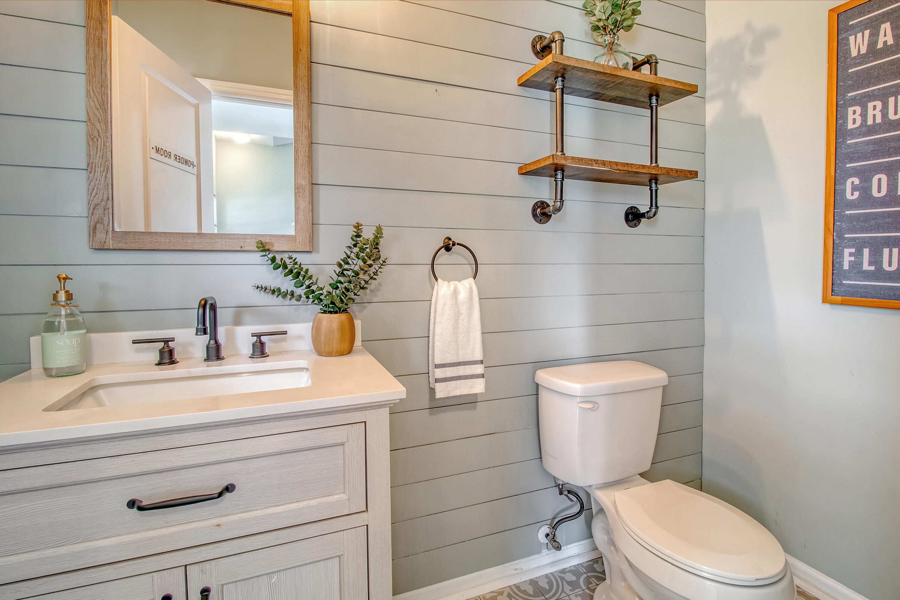 1052 Whitlow Boulevard