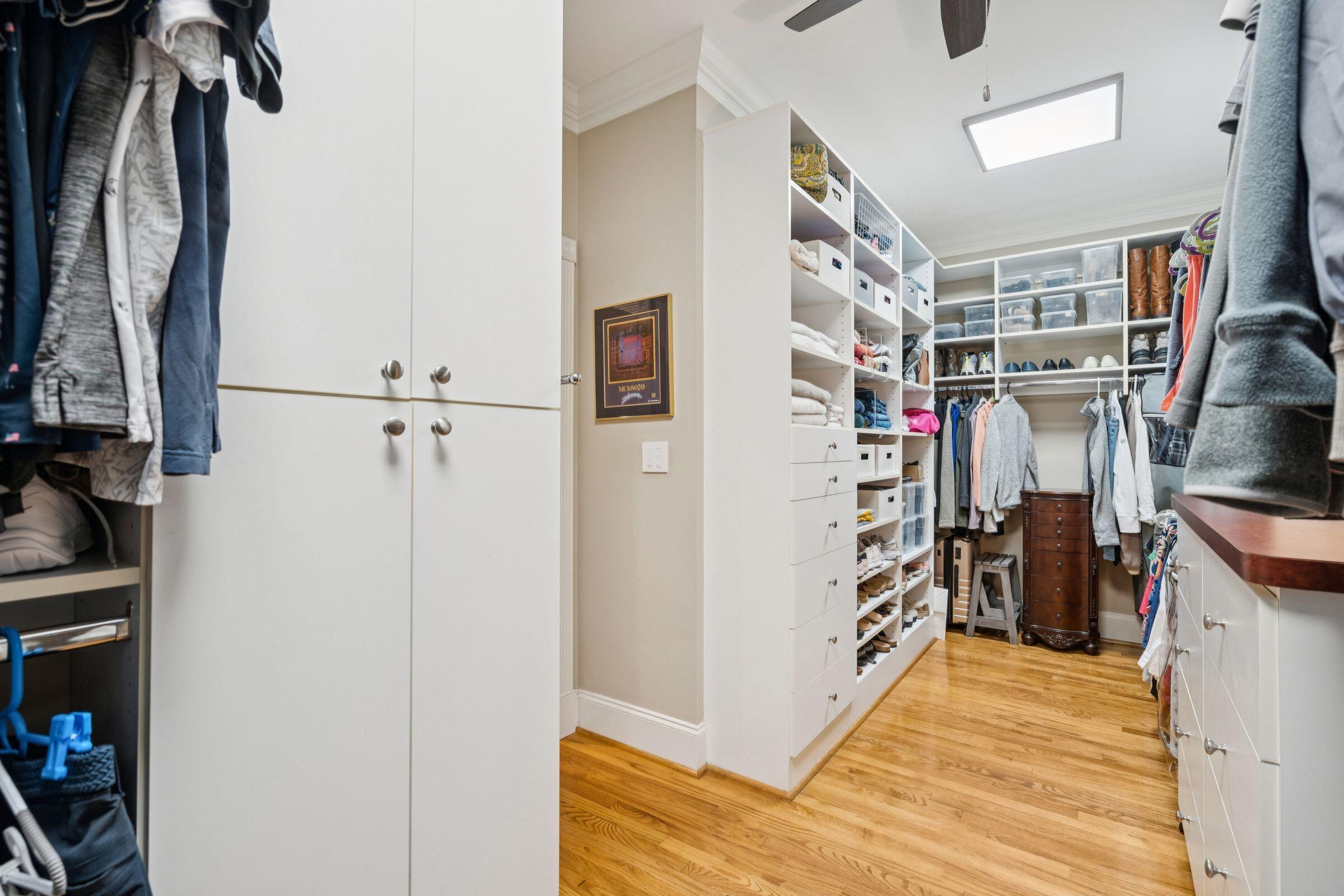 3065 Pignatelli Crescent