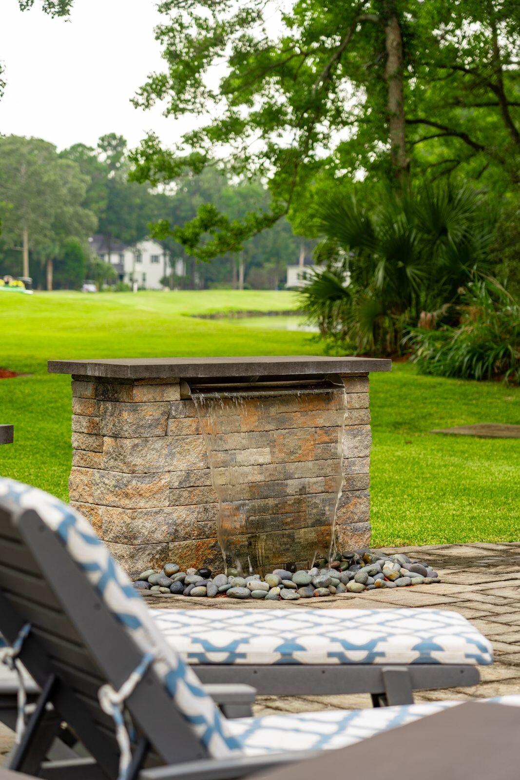 3065 Pignatelli Crescent