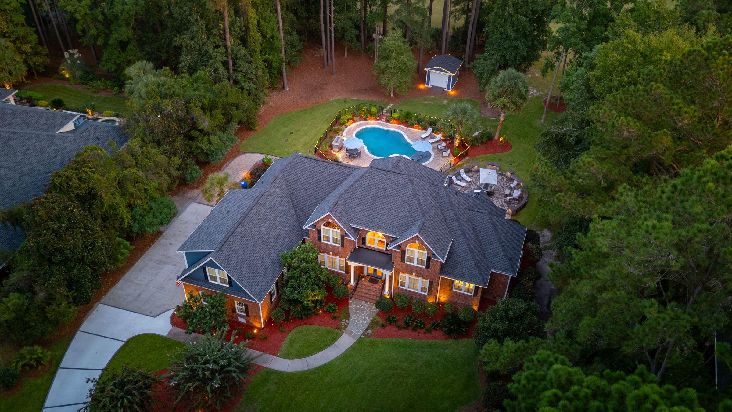 3065 Pignatelli Crescent