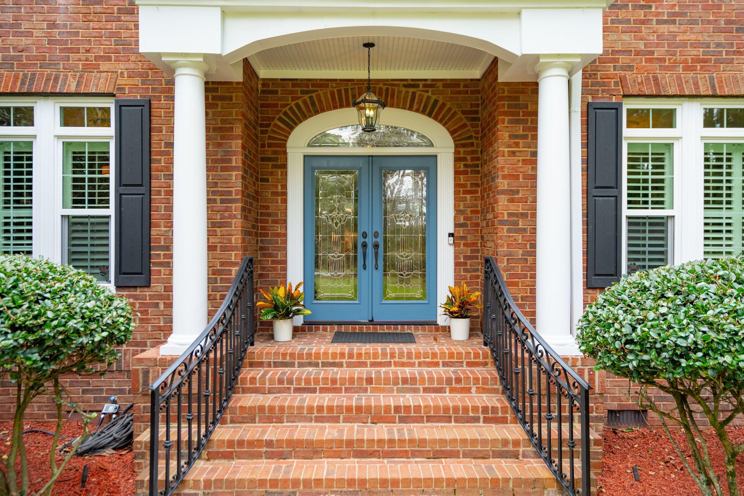 3065 Pignatelli Crescent