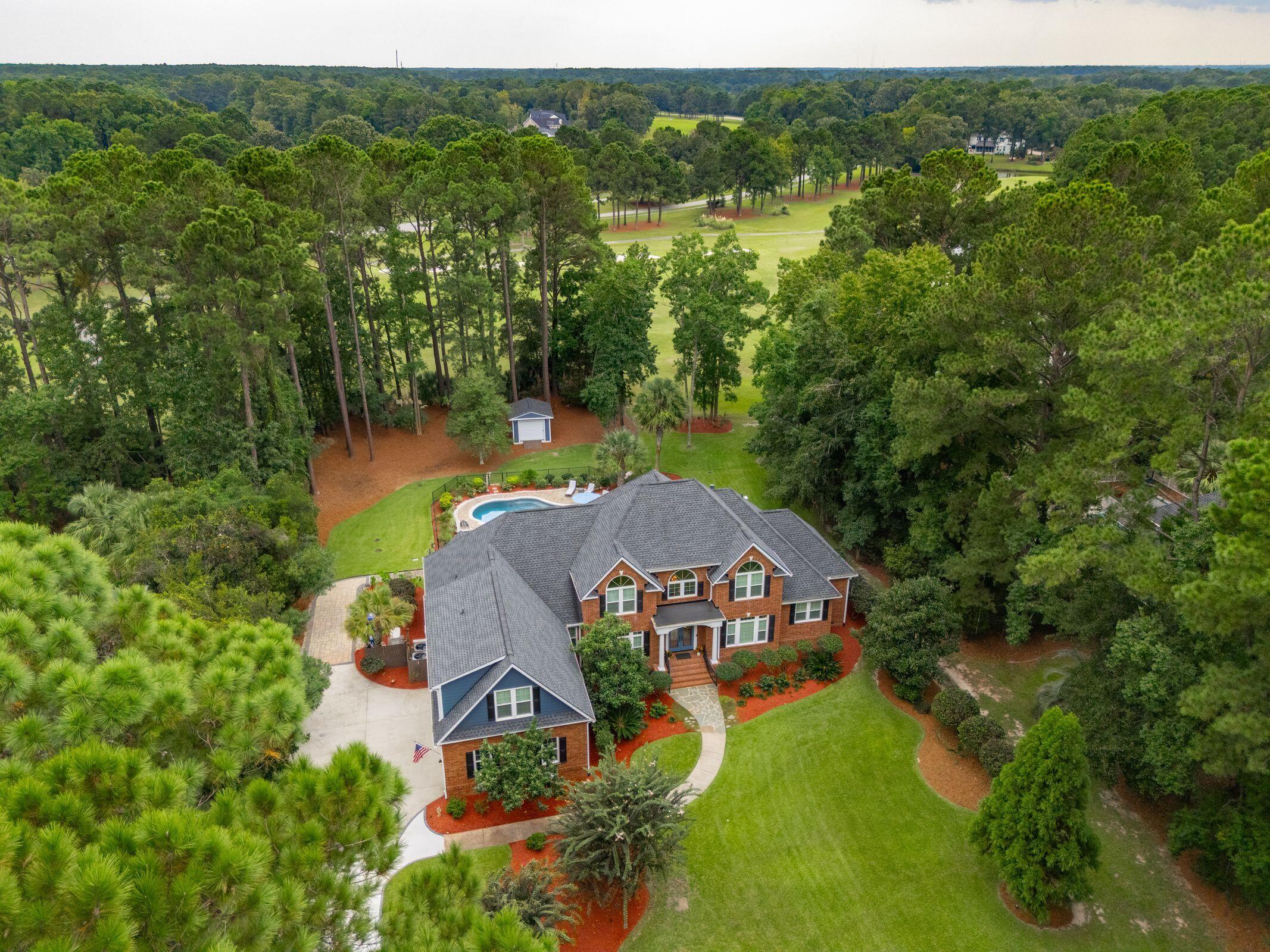 3065 Pignatelli Crescent