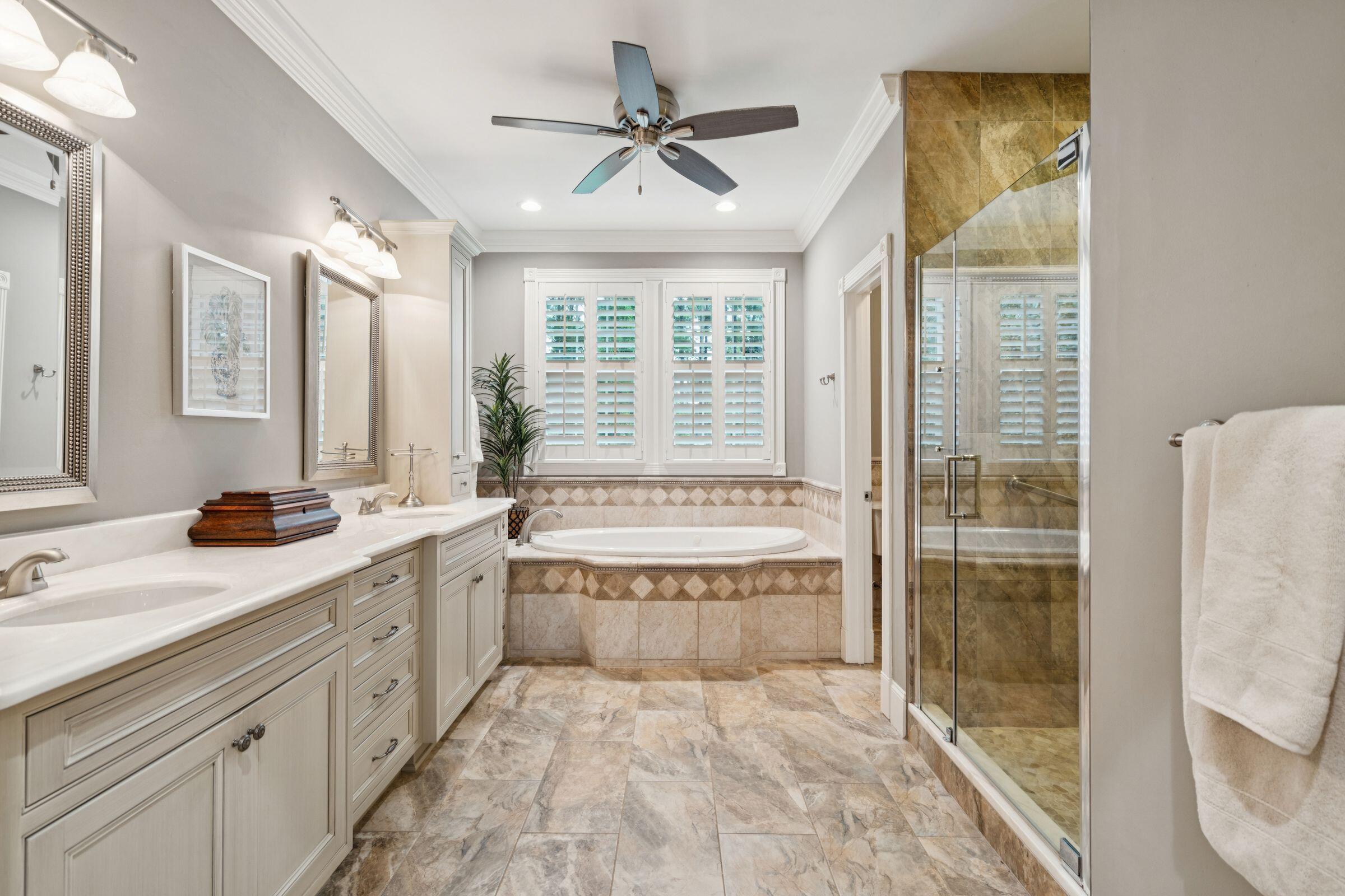 3065 Pignatelli Crescent