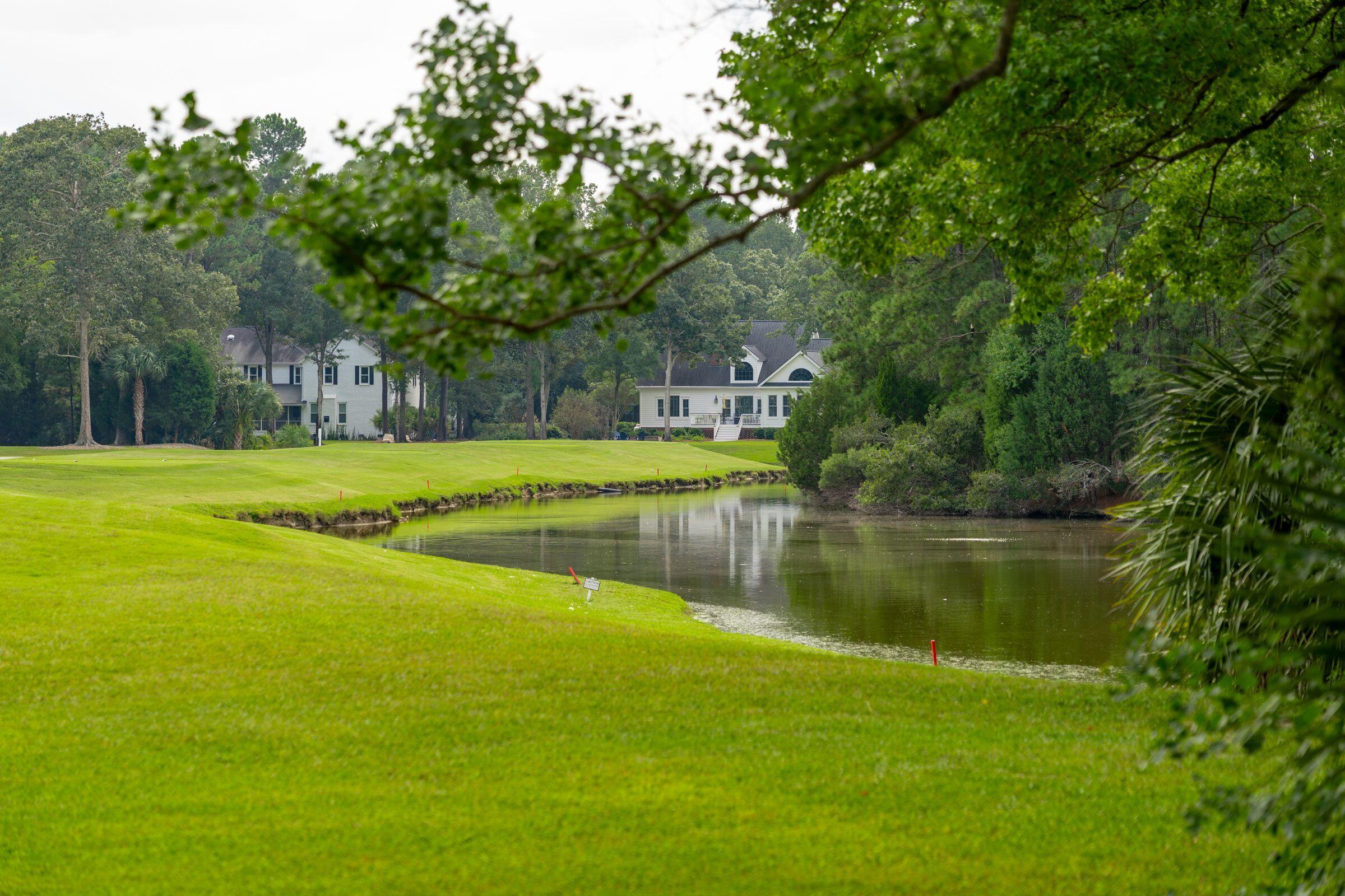 3065 Pignatelli Crescent