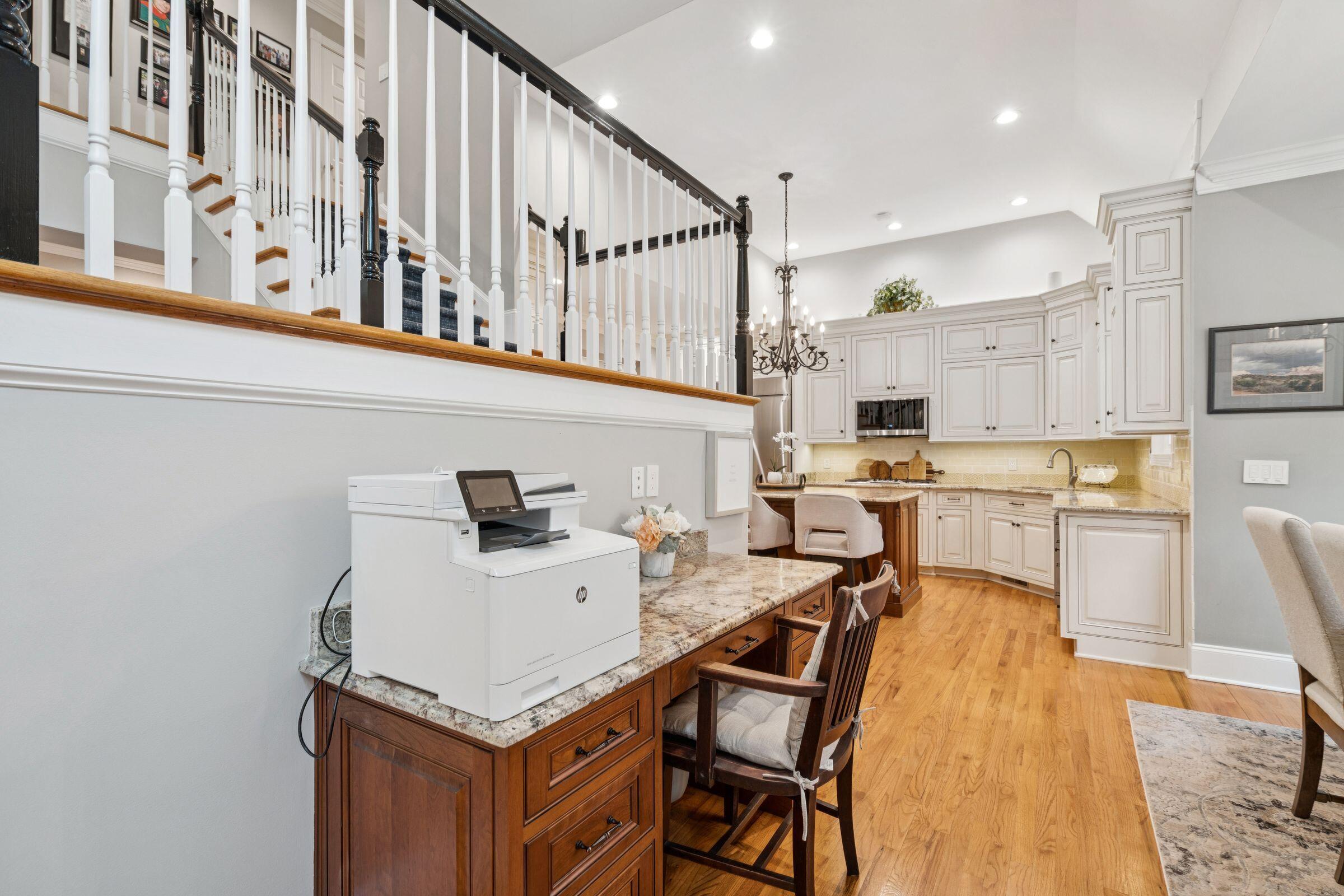 3065 Pignatelli Crescent