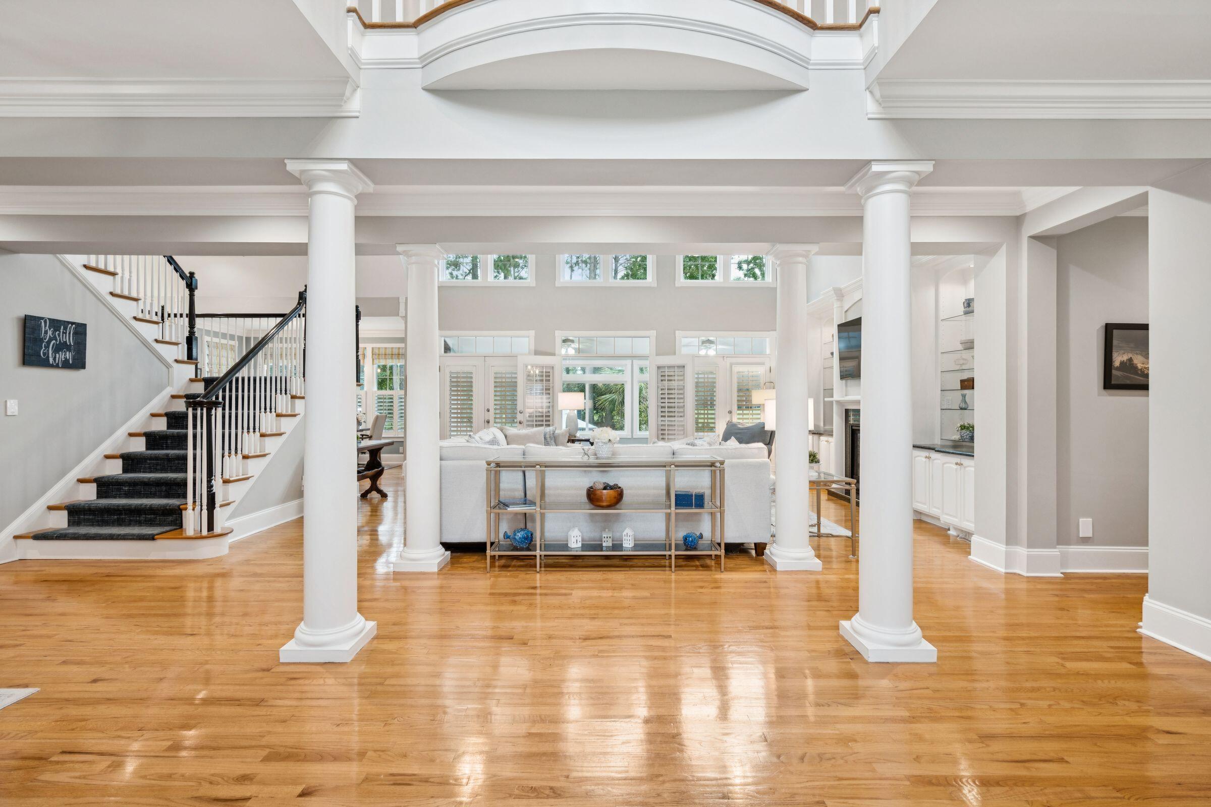 3065 Pignatelli Crescent