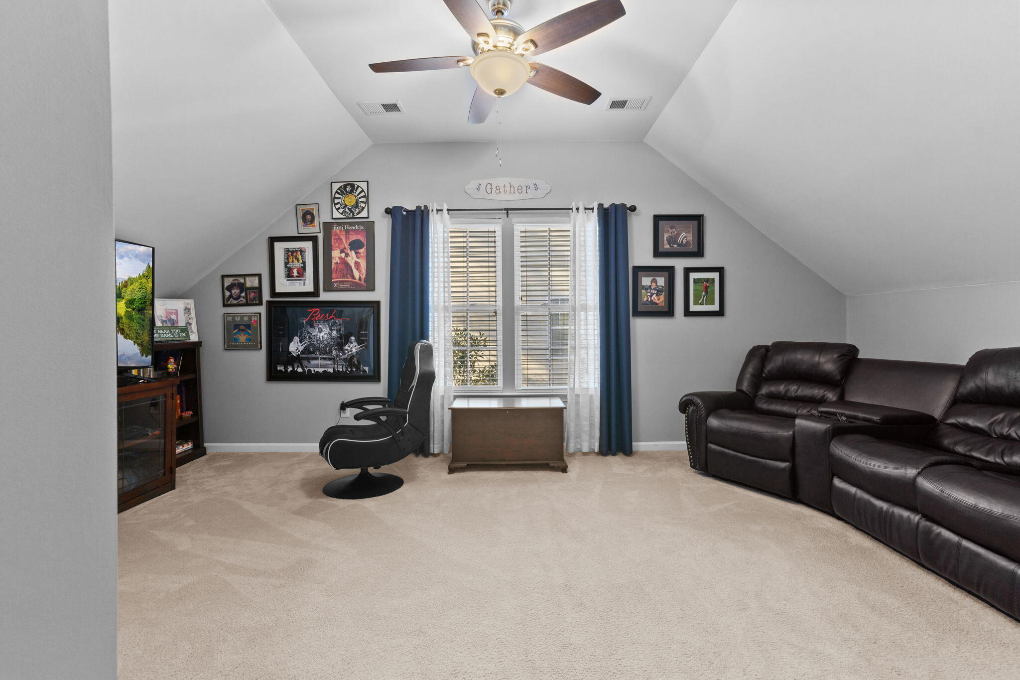 5203 Stonewall Drive