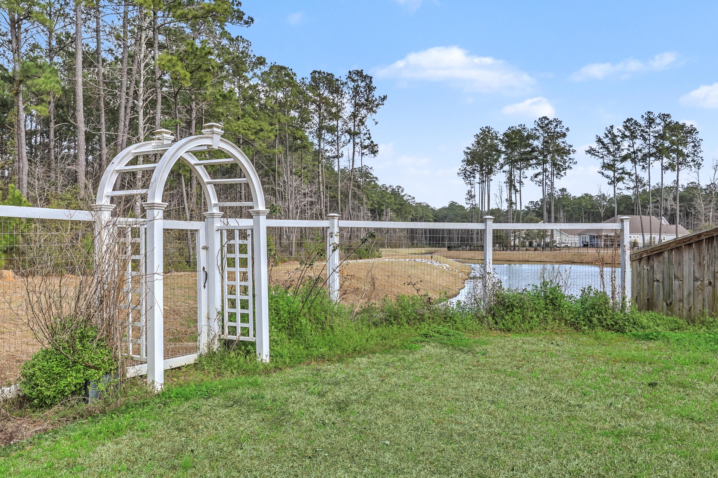 404 Bowstring Drive