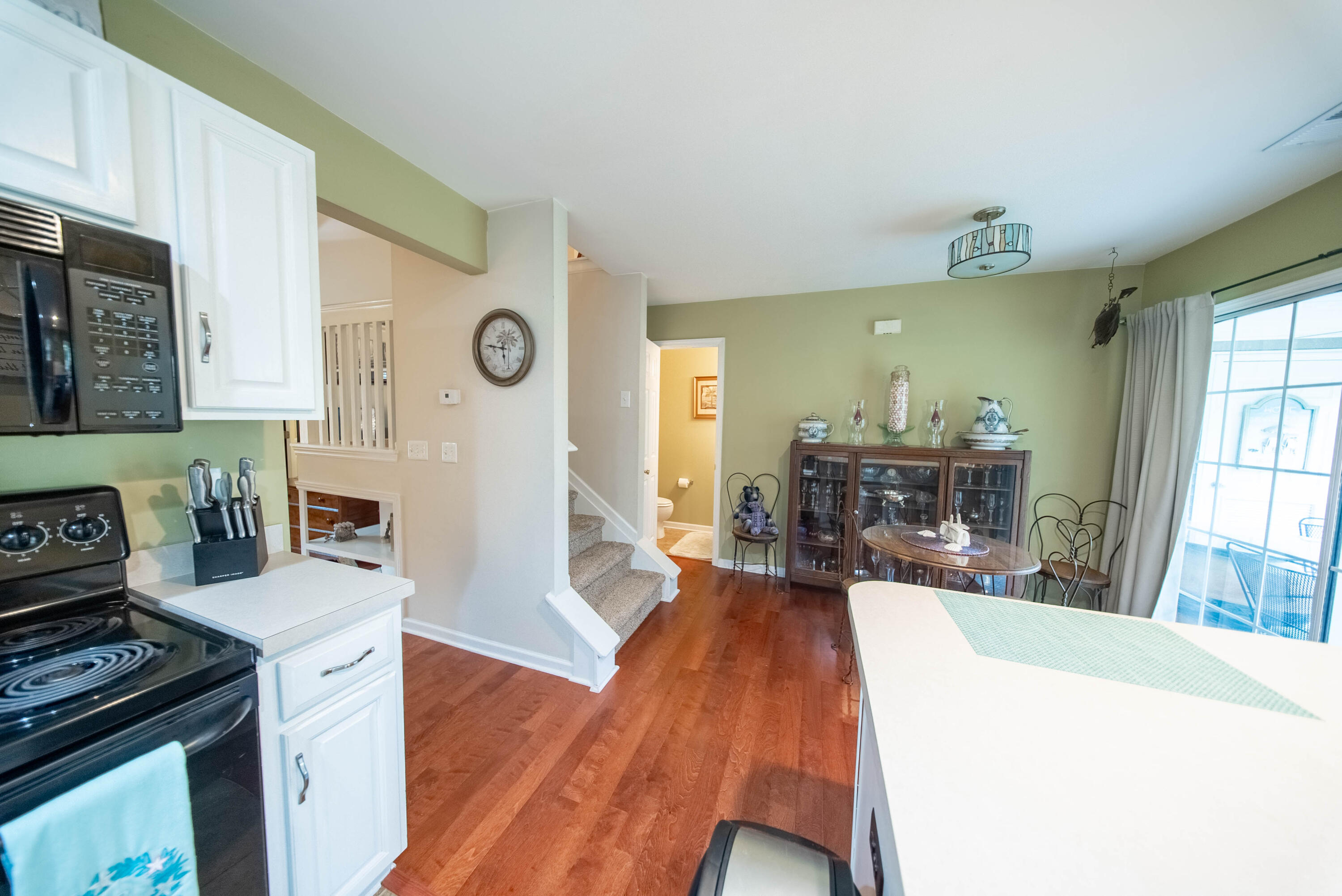 8106 Shadow Oak Drive