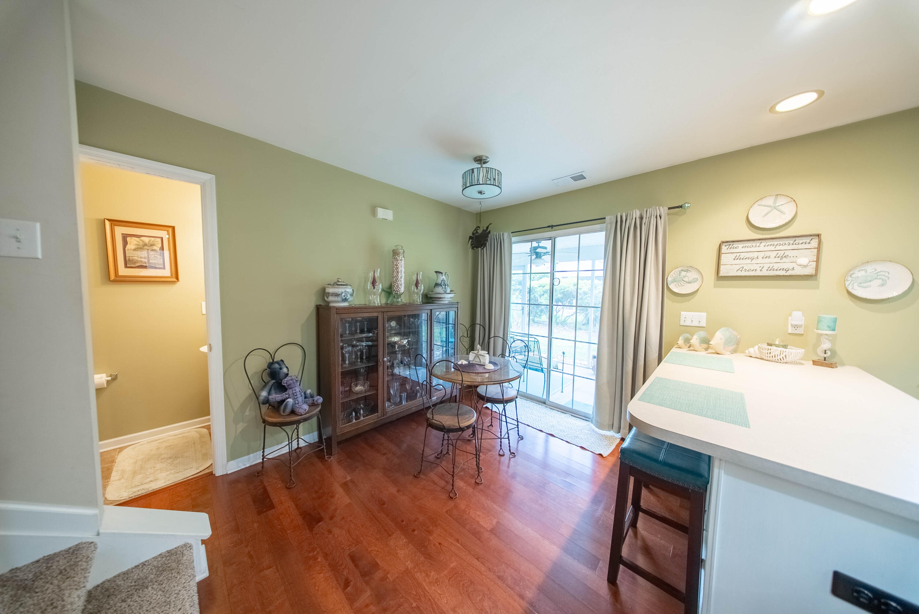 8106 Shadow Oak Drive