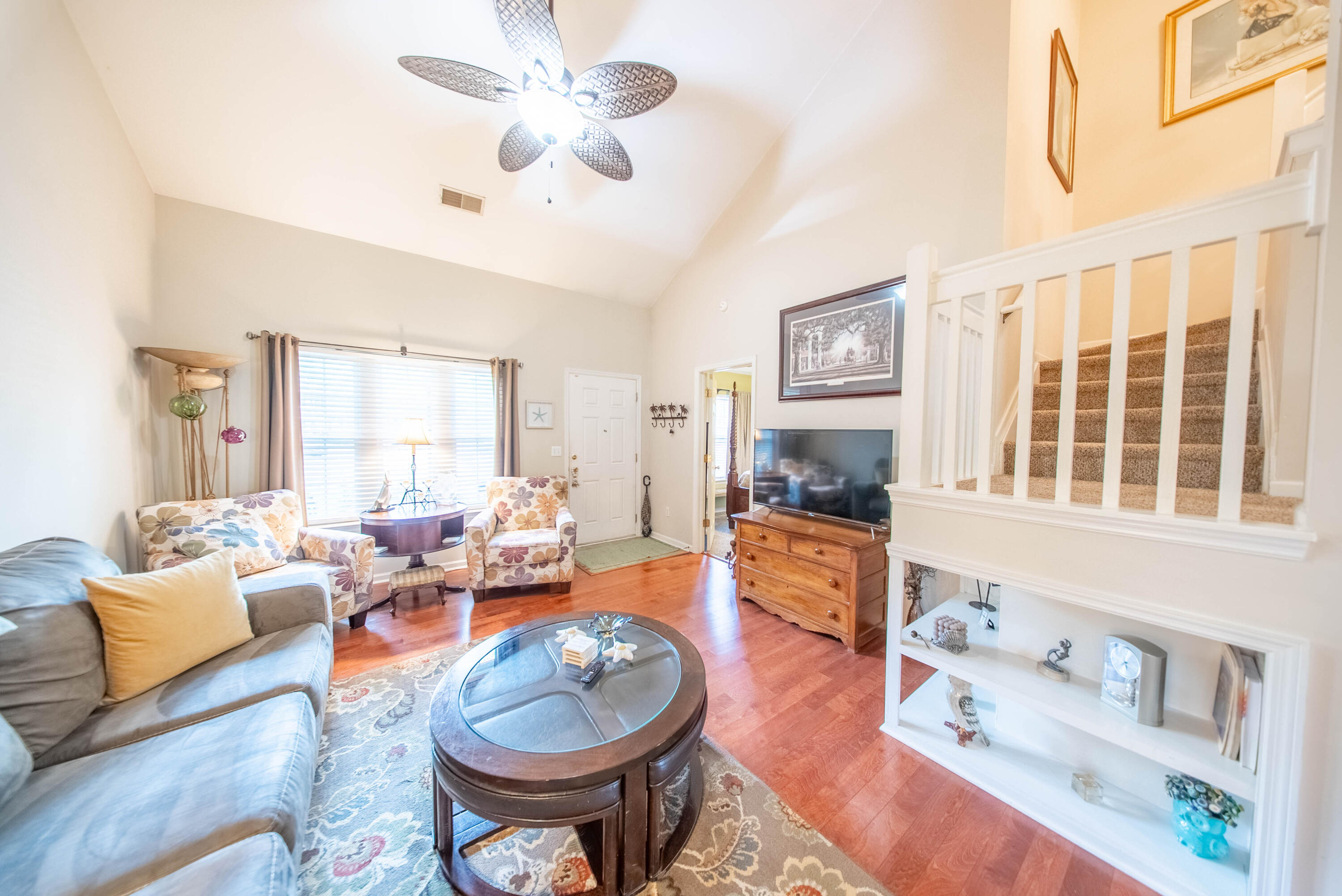 8106 Shadow Oak Drive