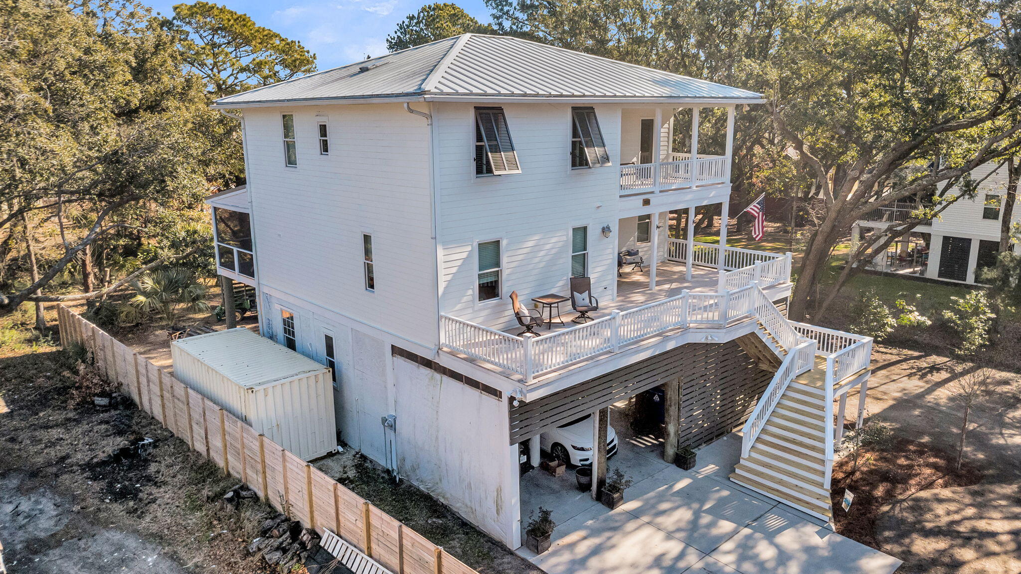 1527 Macoma Drive