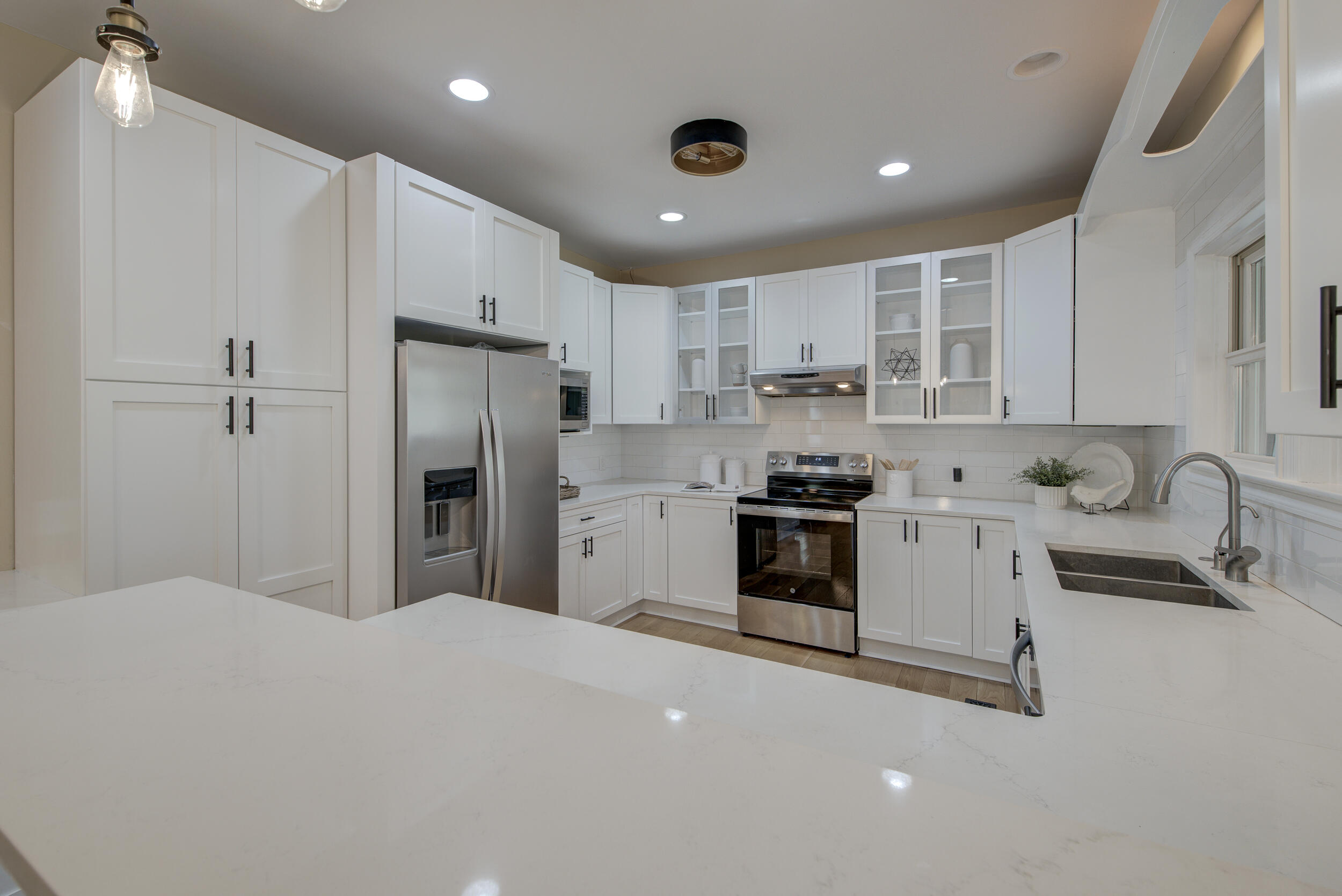 1527 Macoma Drive