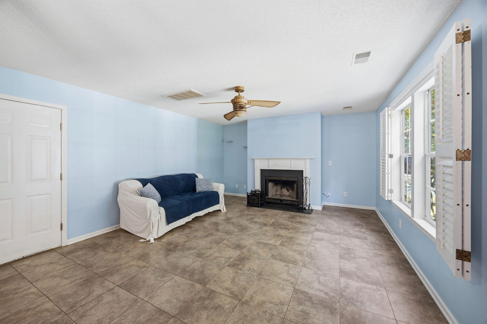 411 Aberdeen Circle