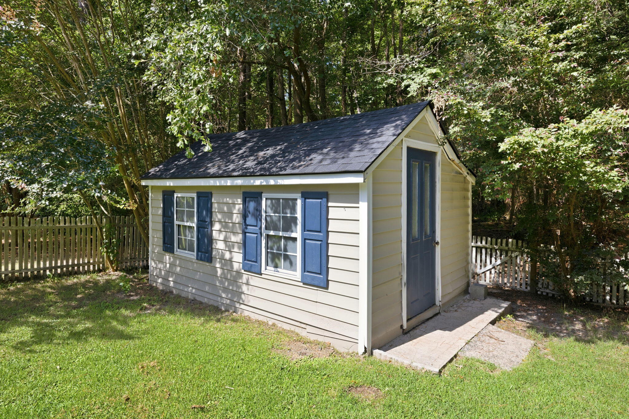 411 Aberdeen Circle