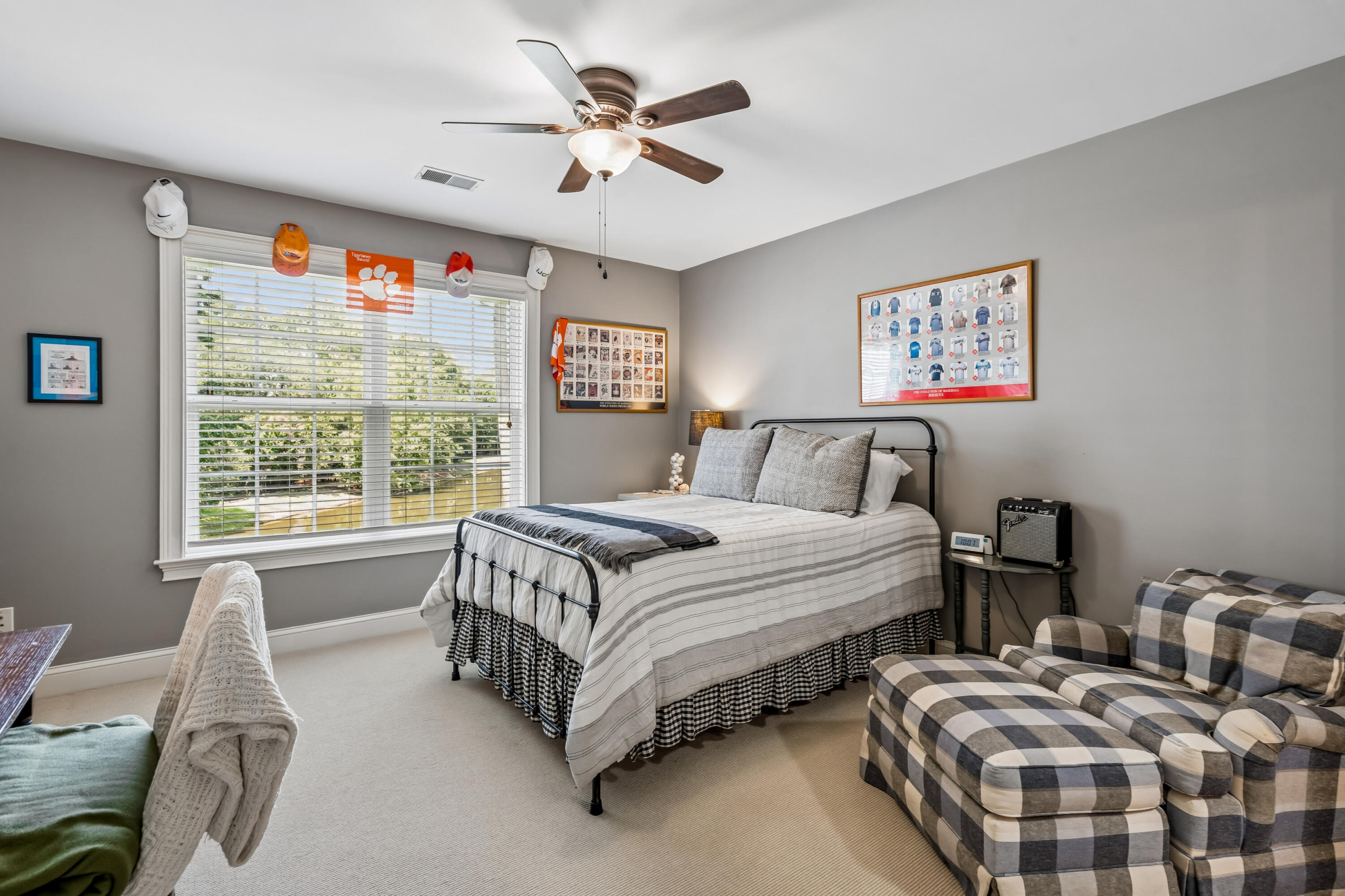 2740 Oak Manor Drive