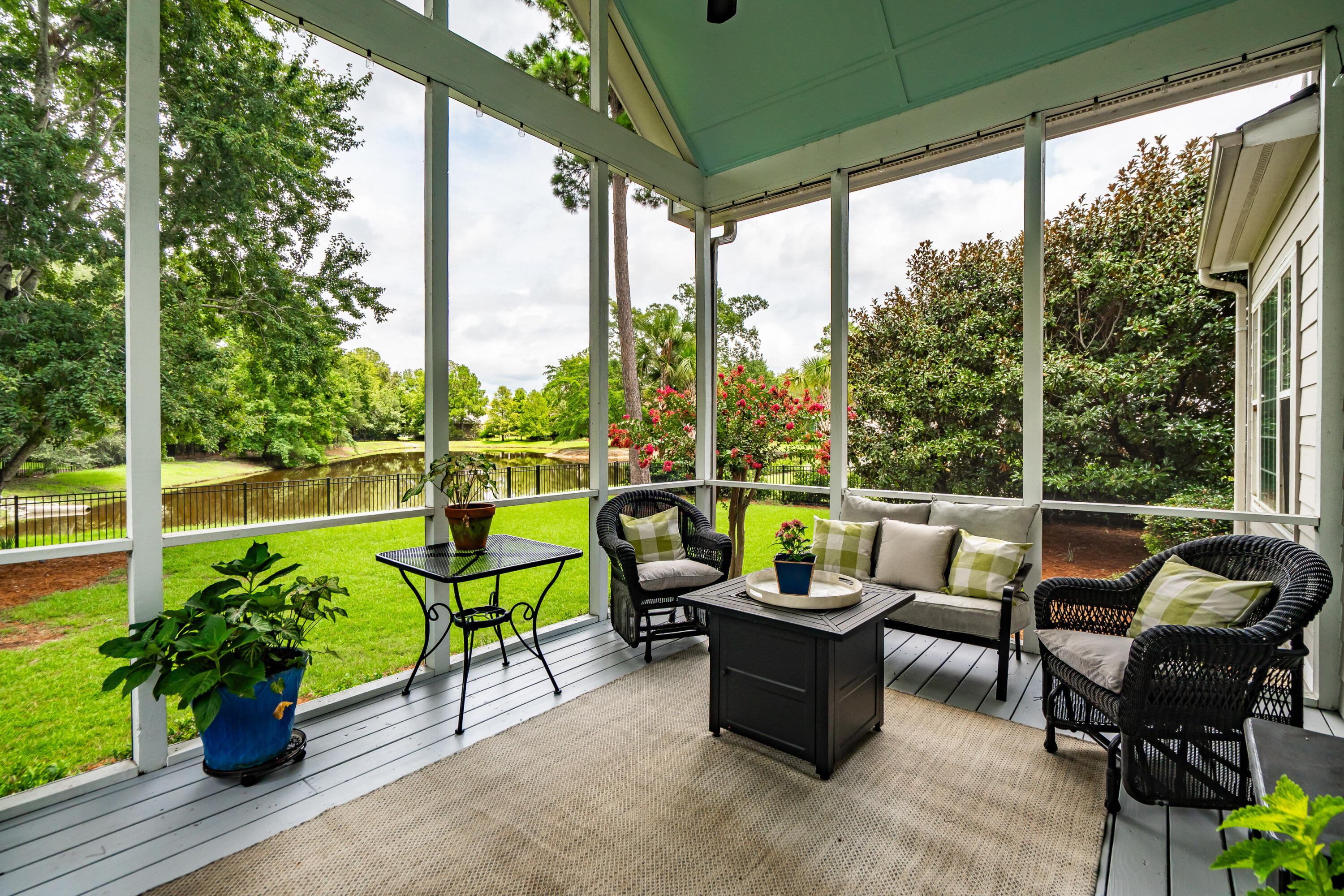 2740 Oak Manor Drive