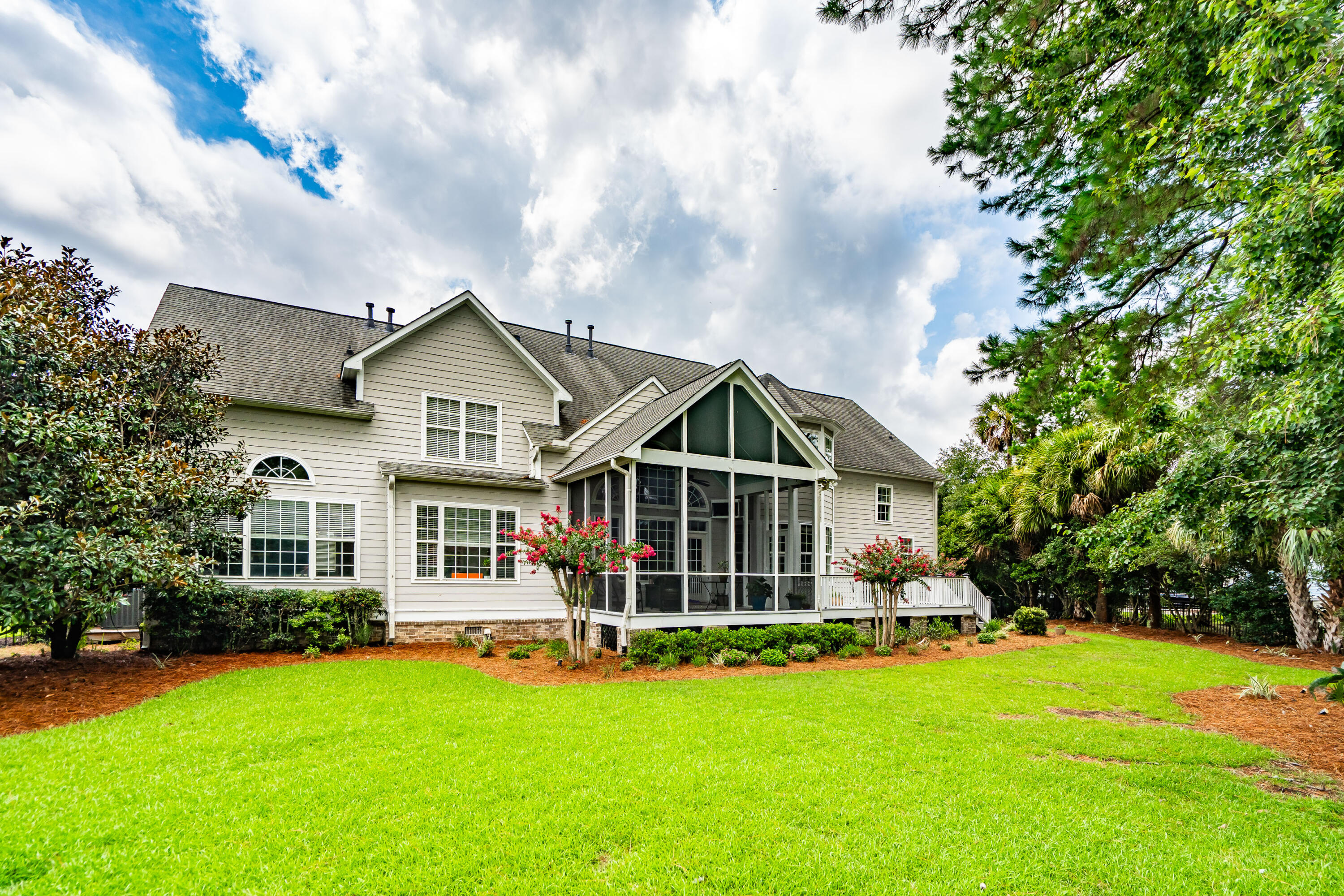 2740 Oak Manor Drive