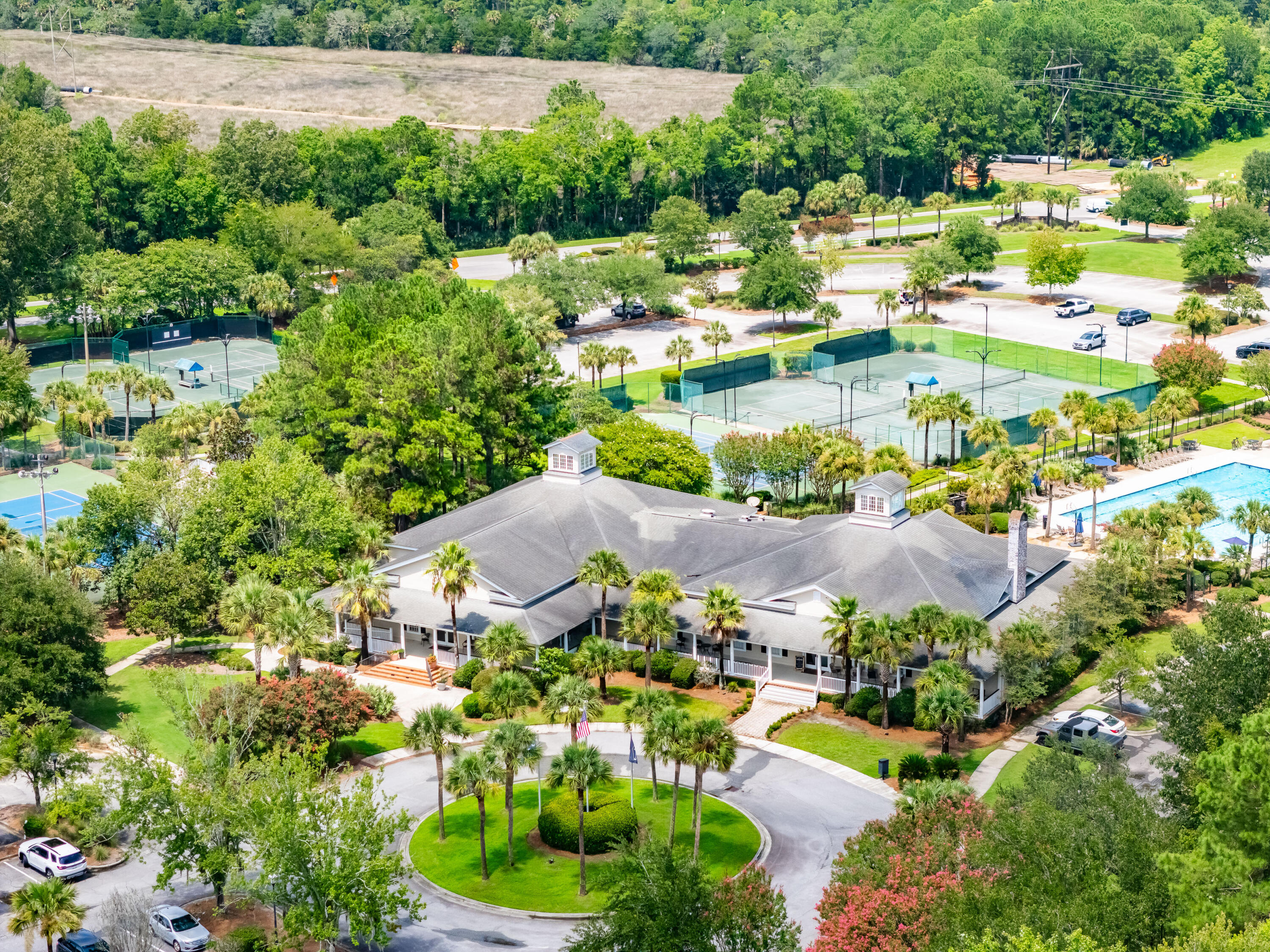 2740 Oak Manor Drive