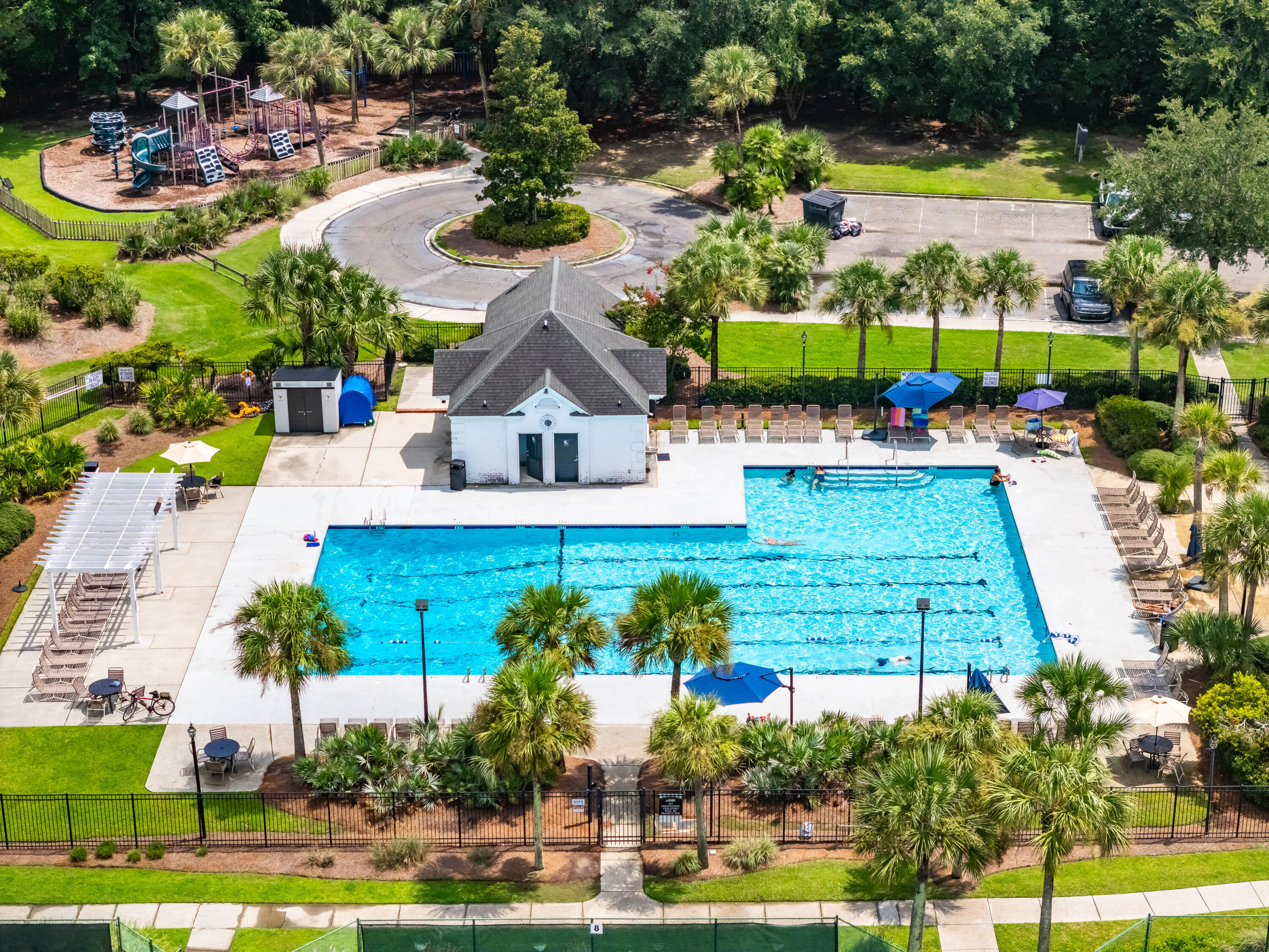 2740 Oak Manor Drive