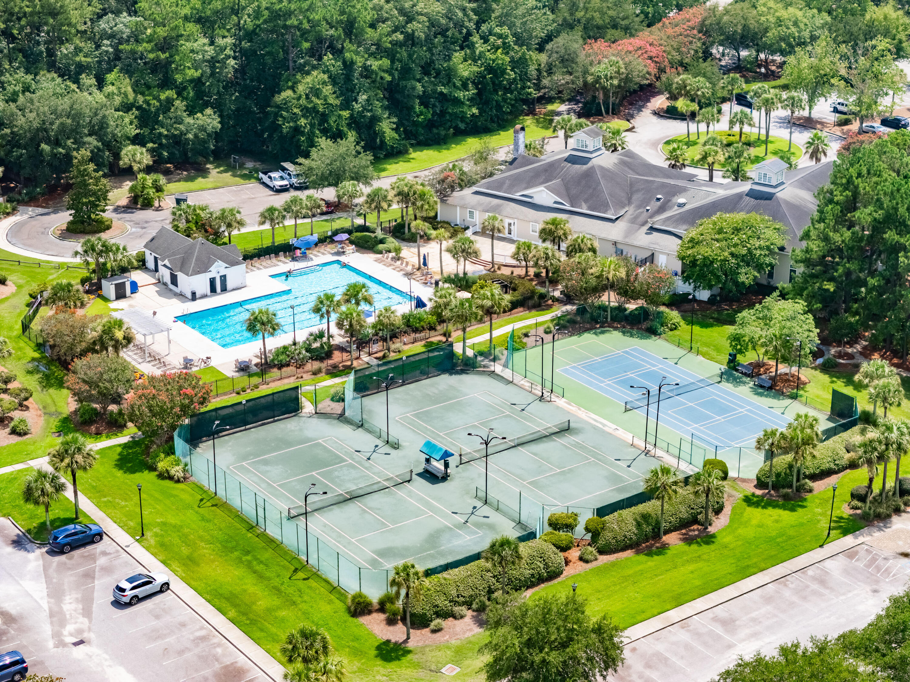 2740 Oak Manor Drive