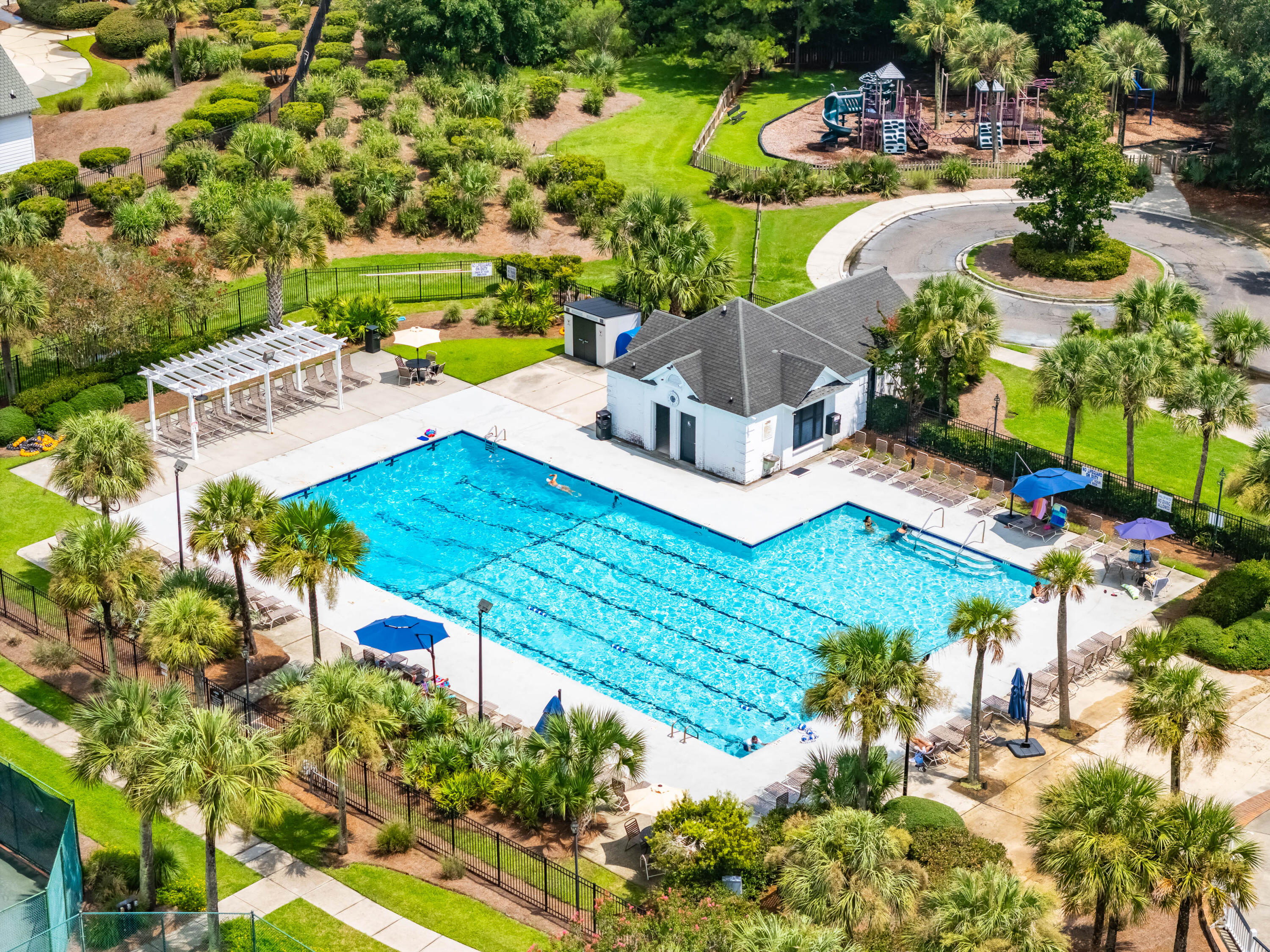 2740 Oak Manor Drive
