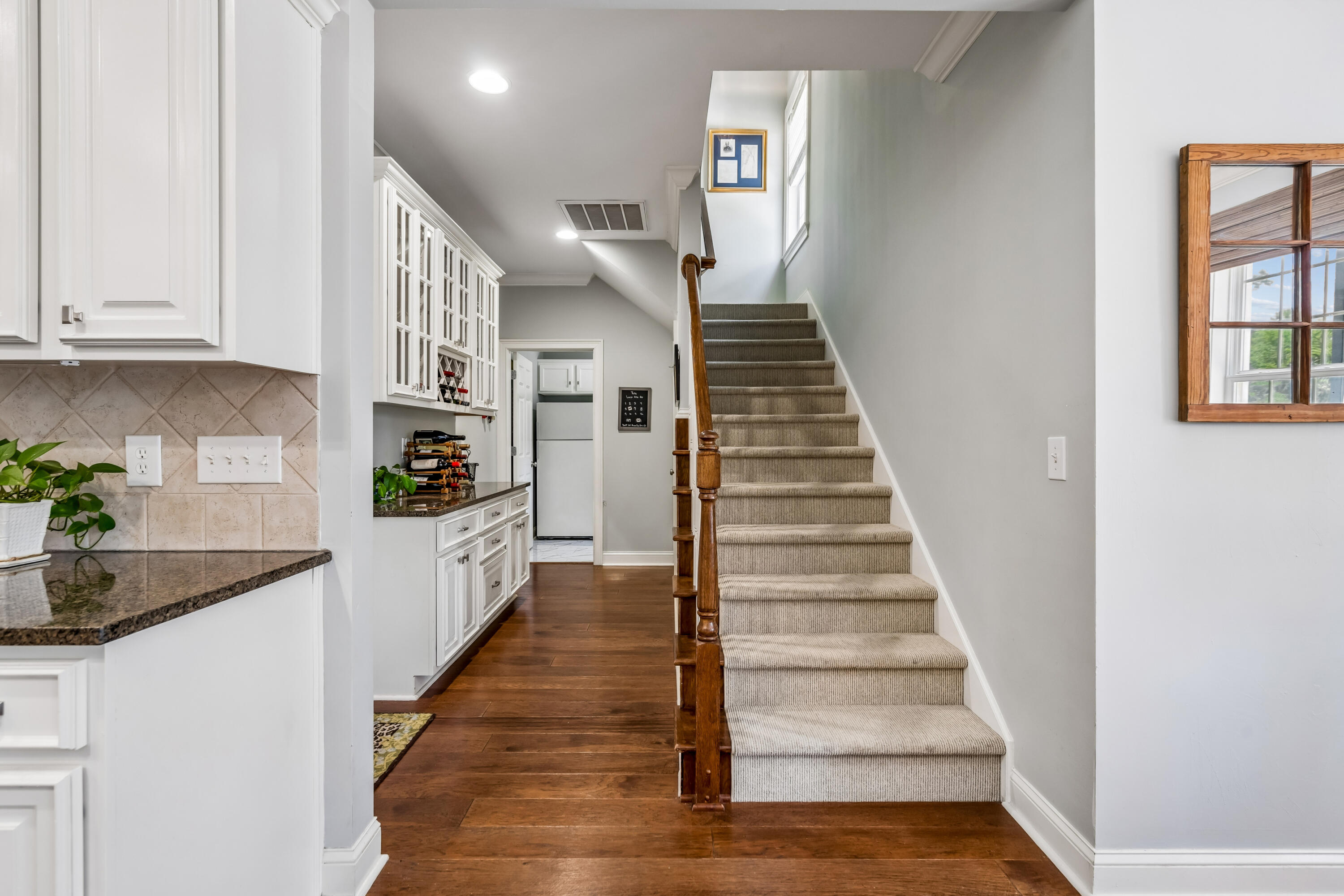 2740 Oak Manor Drive