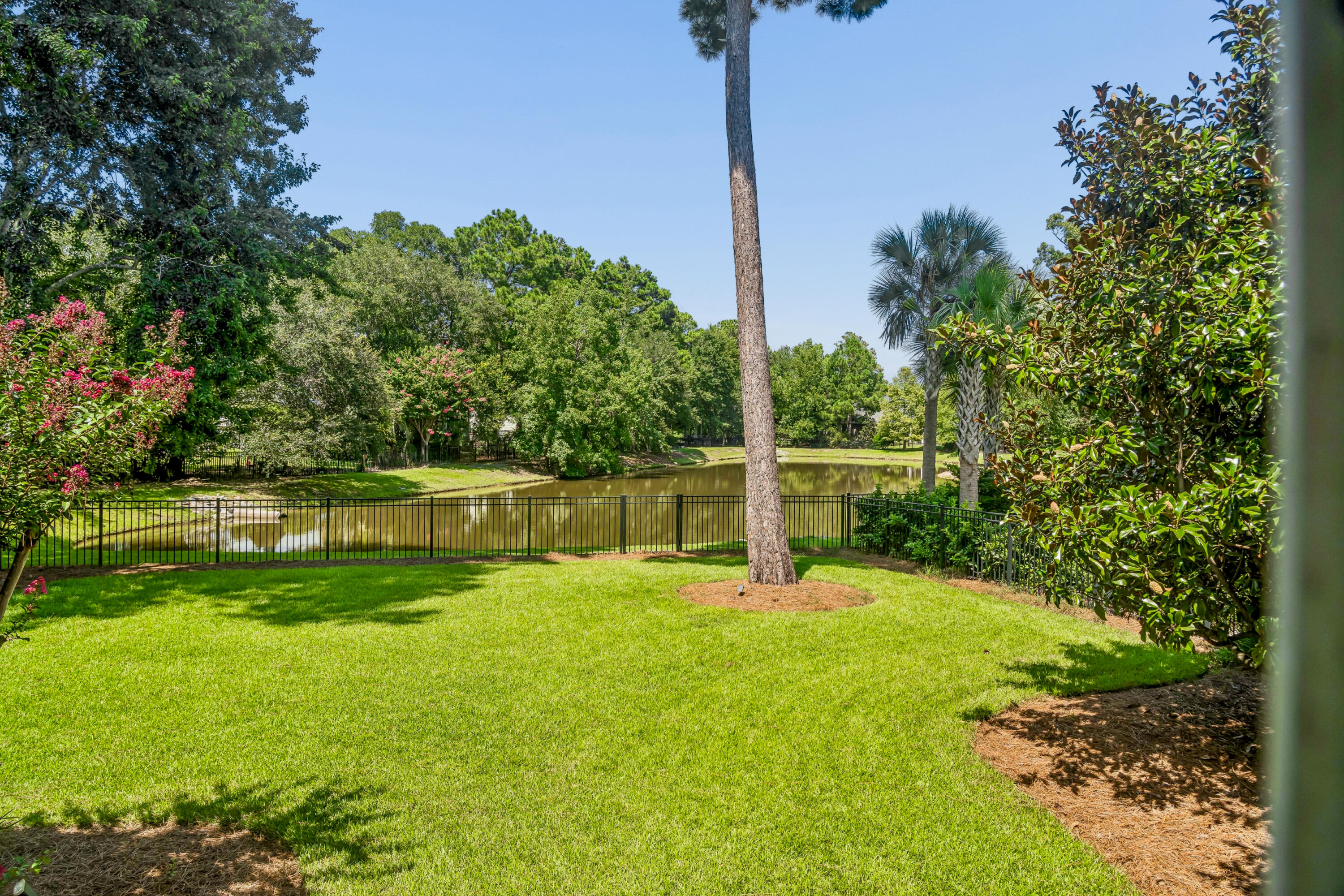 2740 Oak Manor Drive