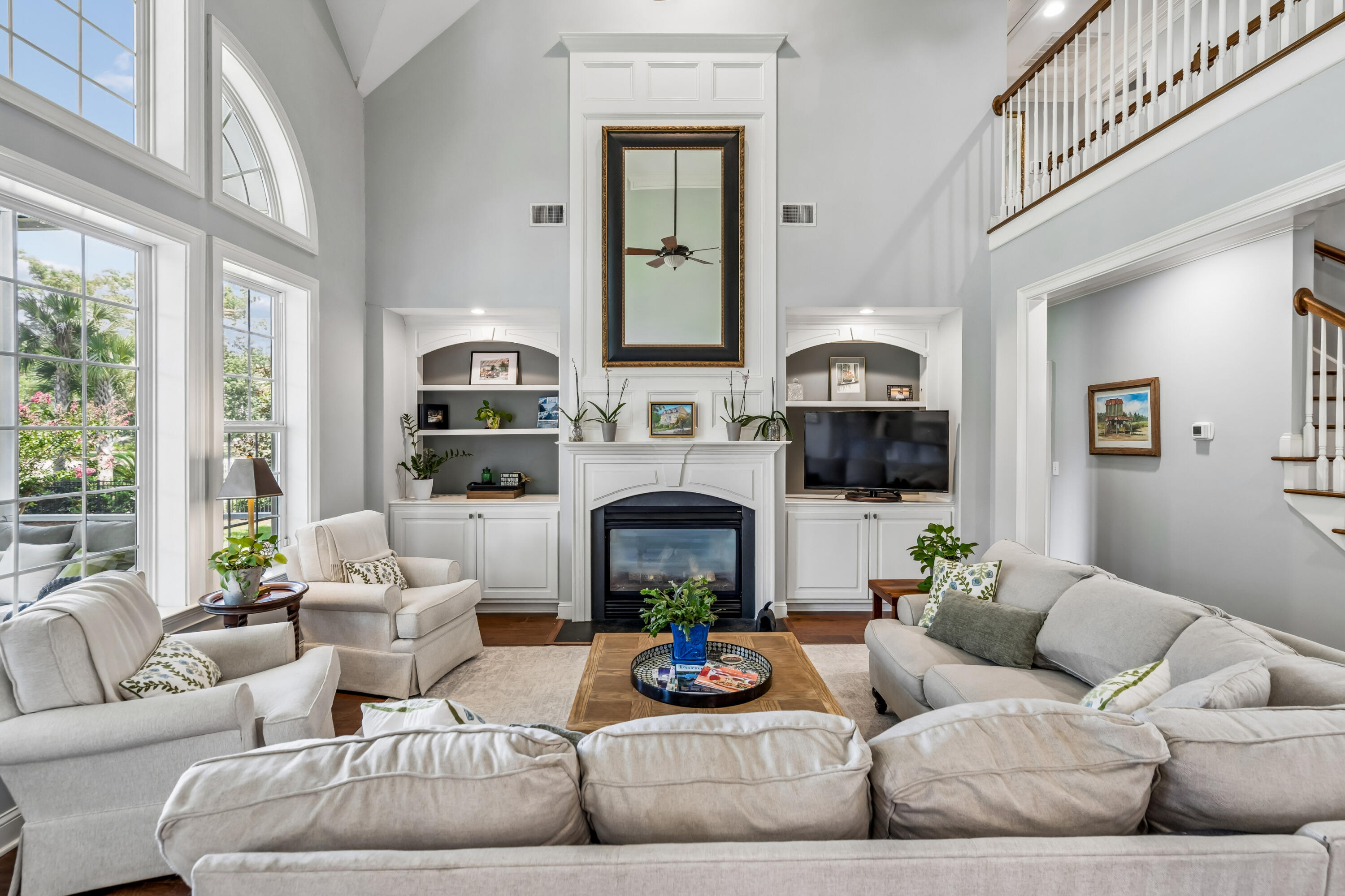 2740 Oak Manor Drive