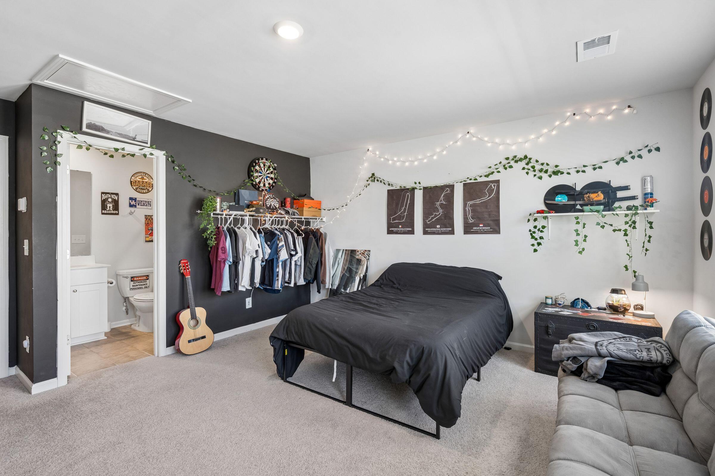 1222 Spotflower Street