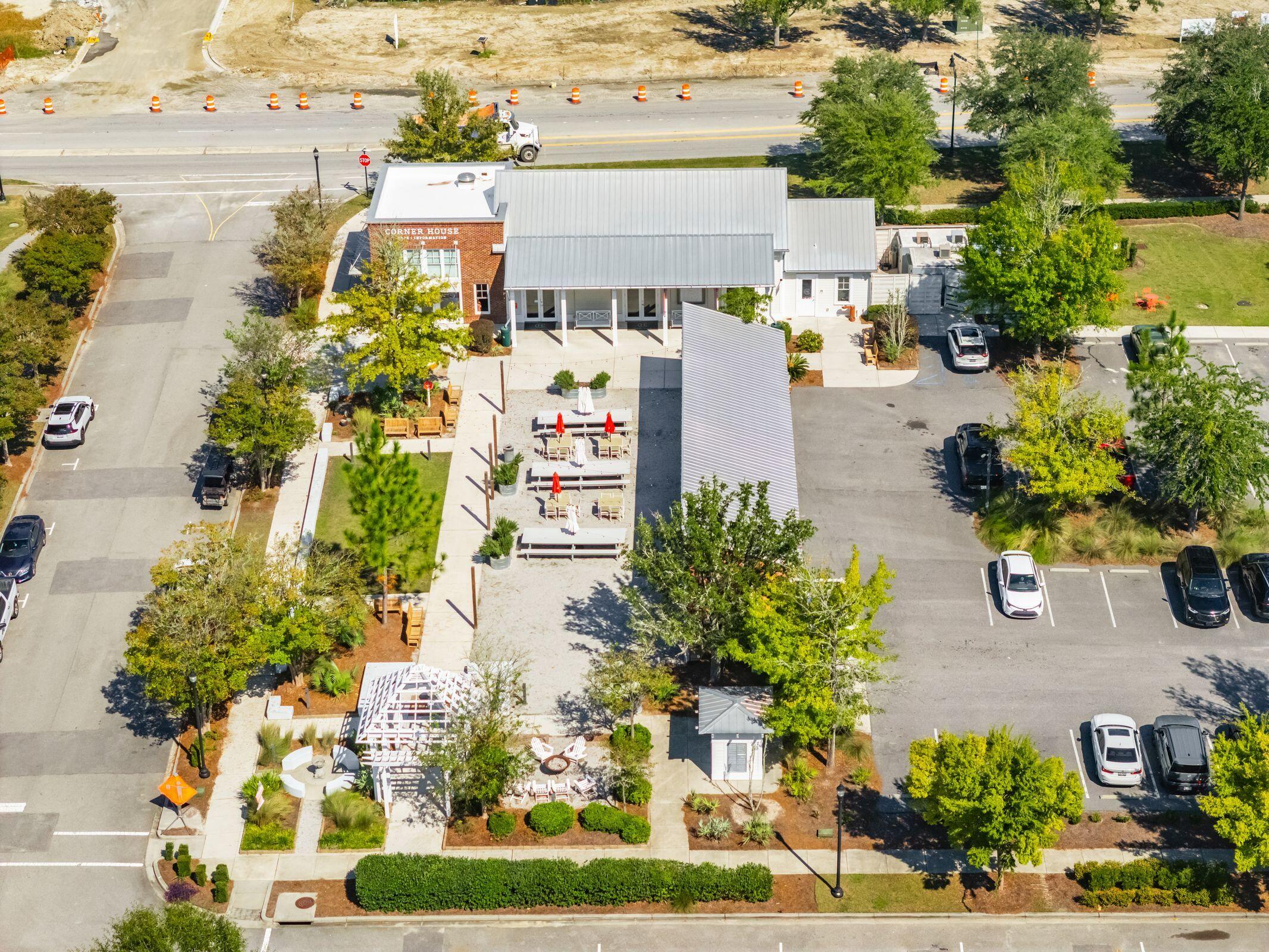 1222 Spotflower Street