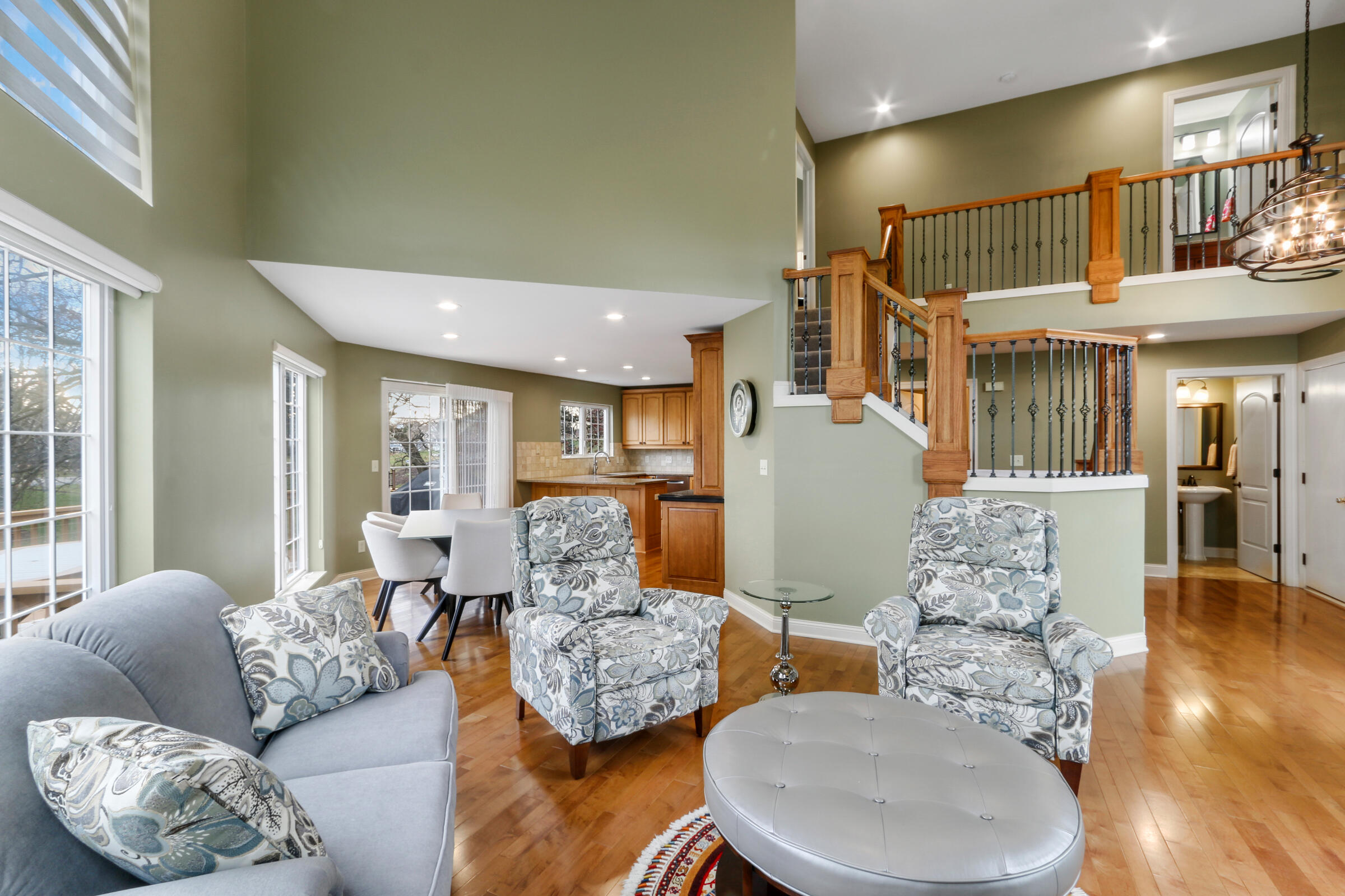 1567 Woodland Dr 12-81