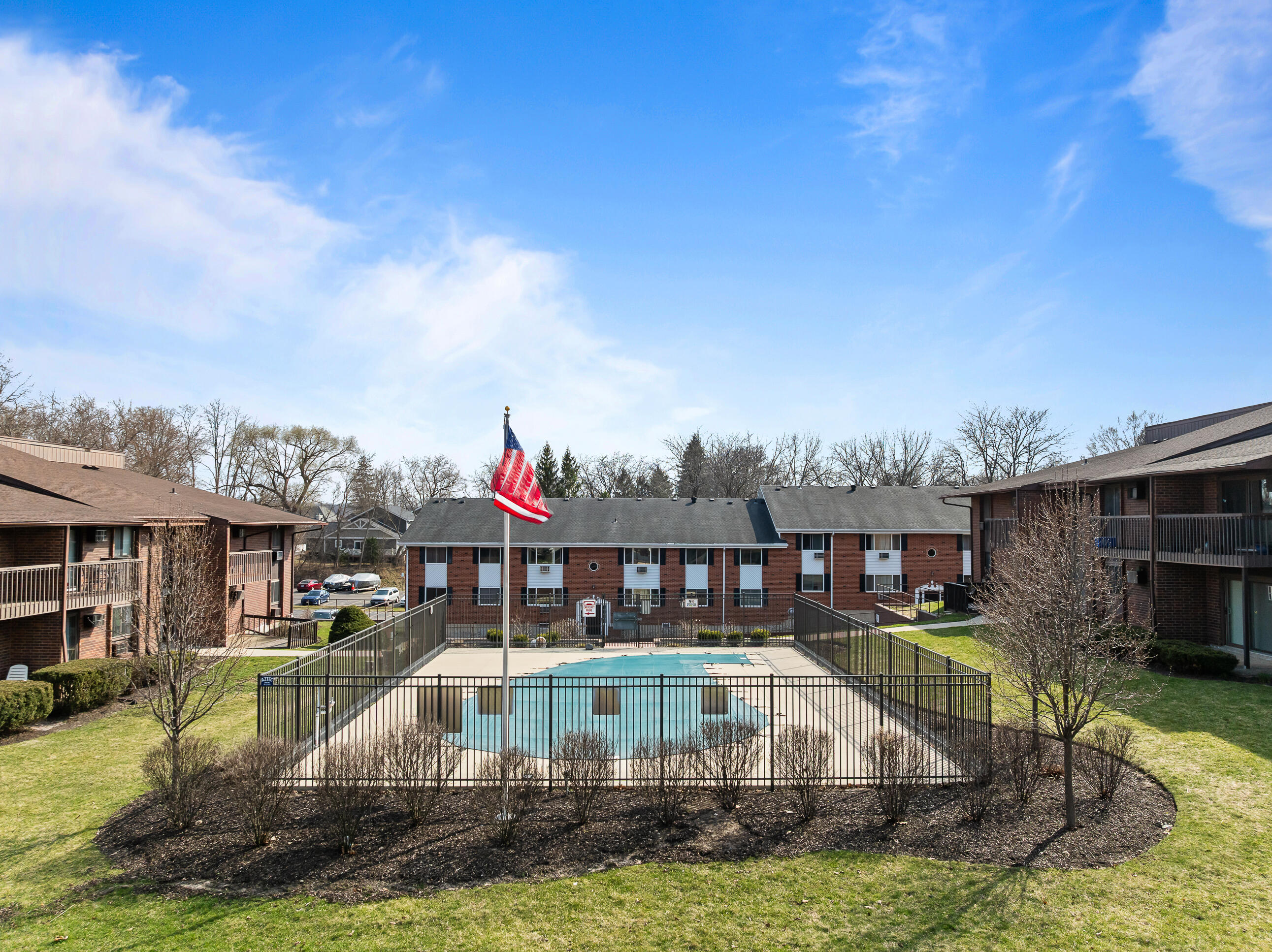 1250 Wisconsin St Unit: 207B